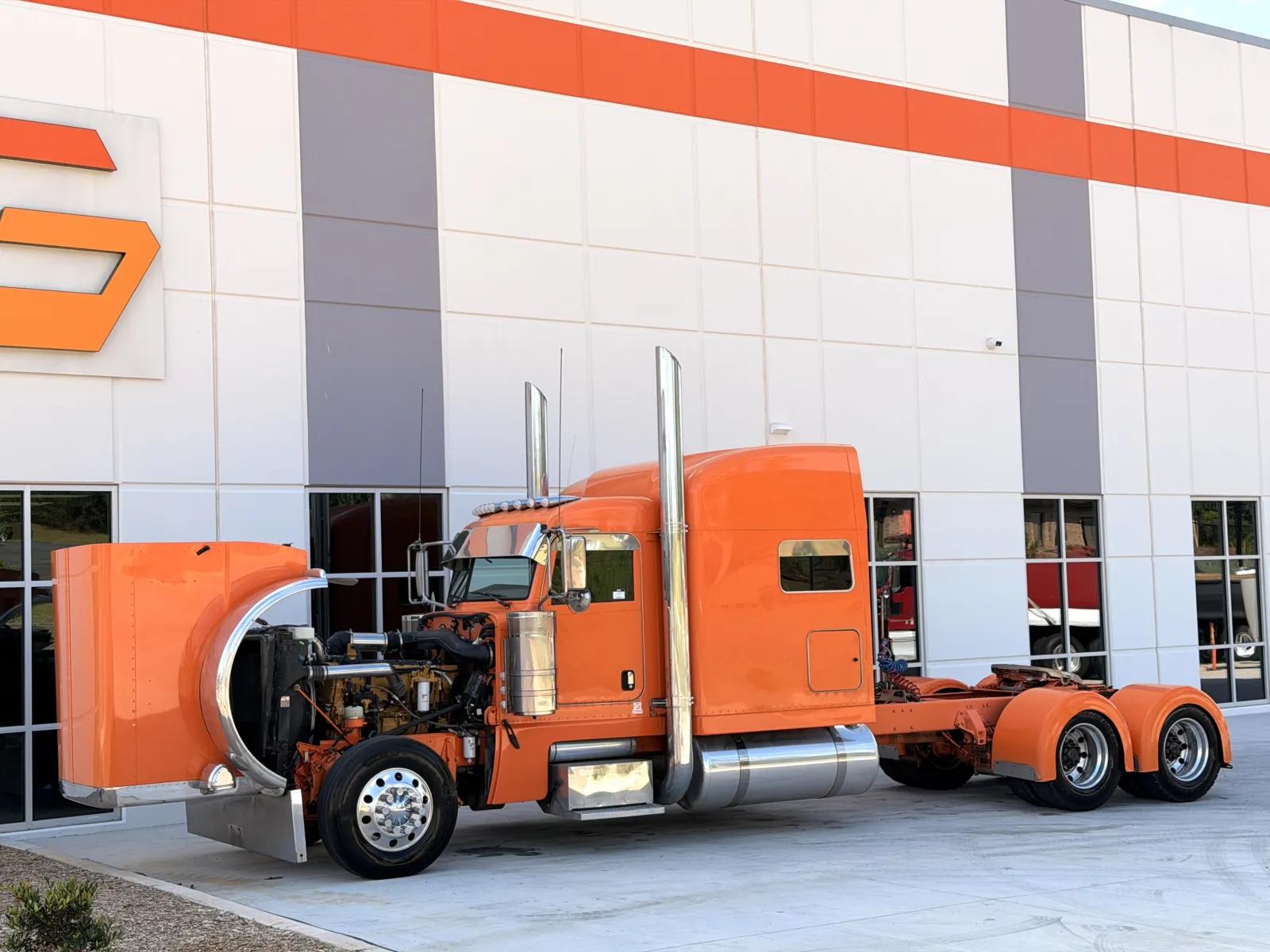 2017 Peterbilt 389 in Greer, SC — photo 10