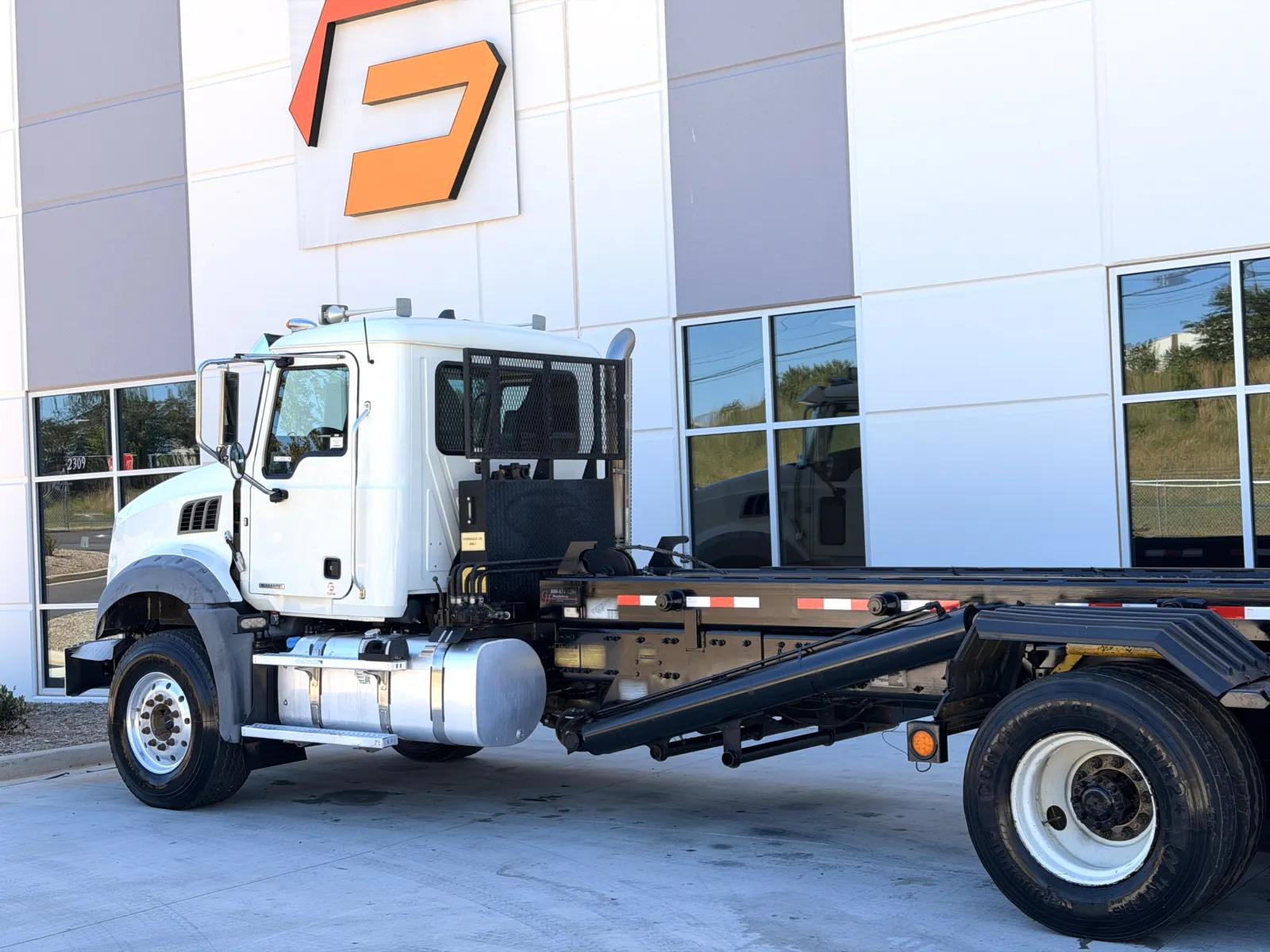 2019 Mack Granite in Greer, SC — photo 9
