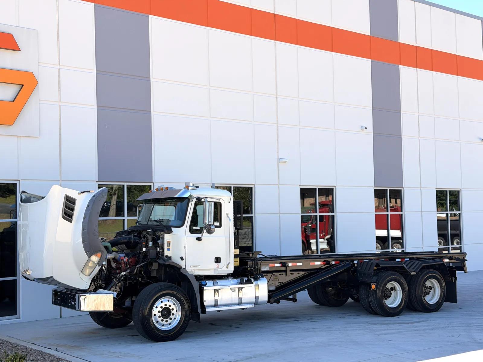 2019 Mack Granite in Greer, SC — photo 11