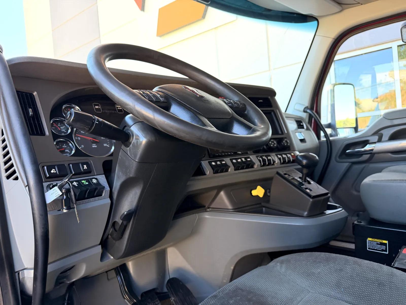 2018 Kenworth T880 in Greer, SC — photo 16