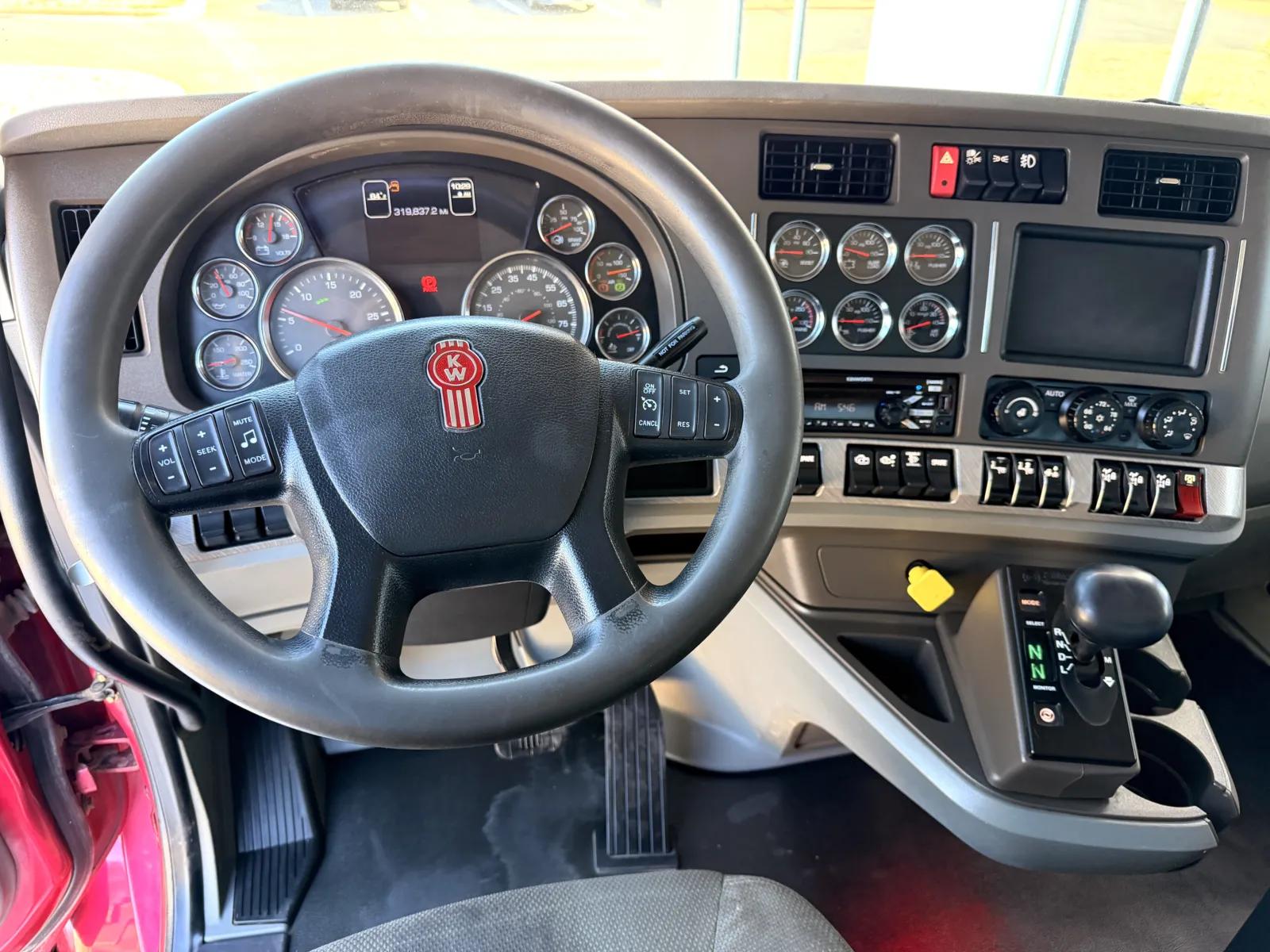 2018 Kenworth T880 in Greer, SC — photo 17