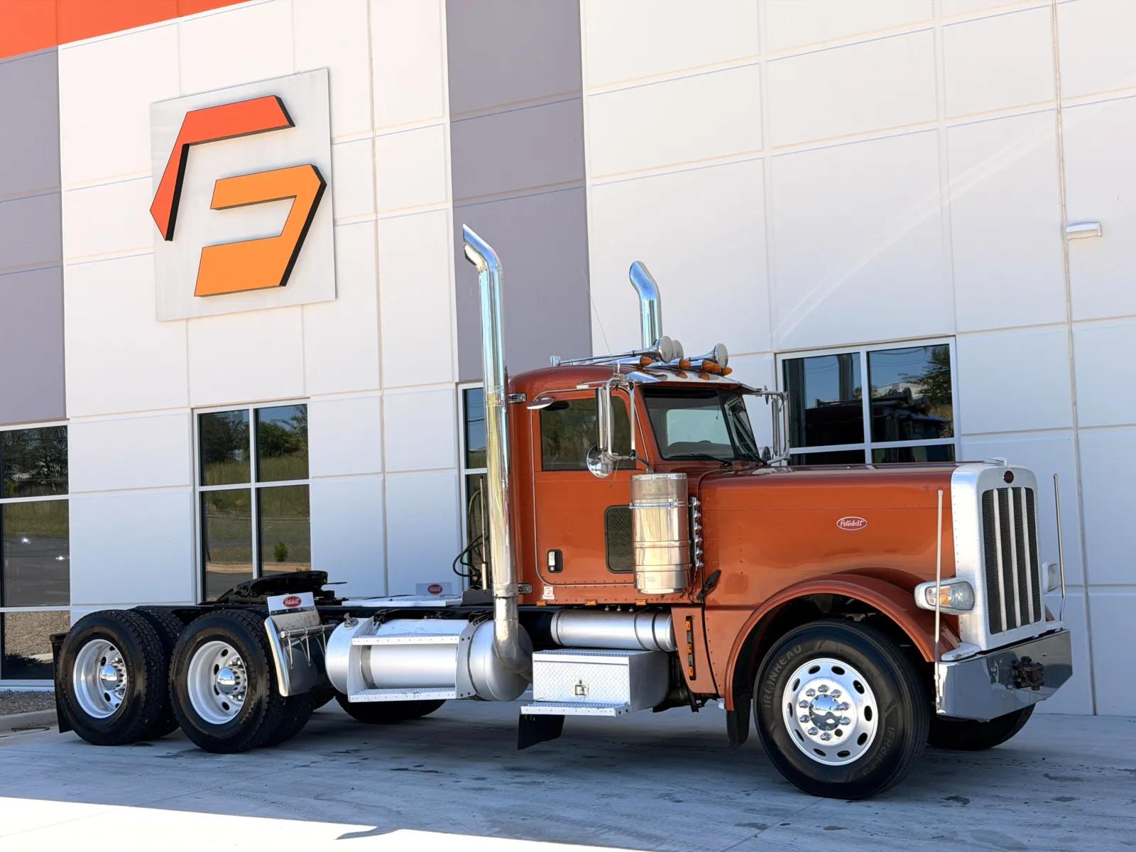2016 Peterbilt 389