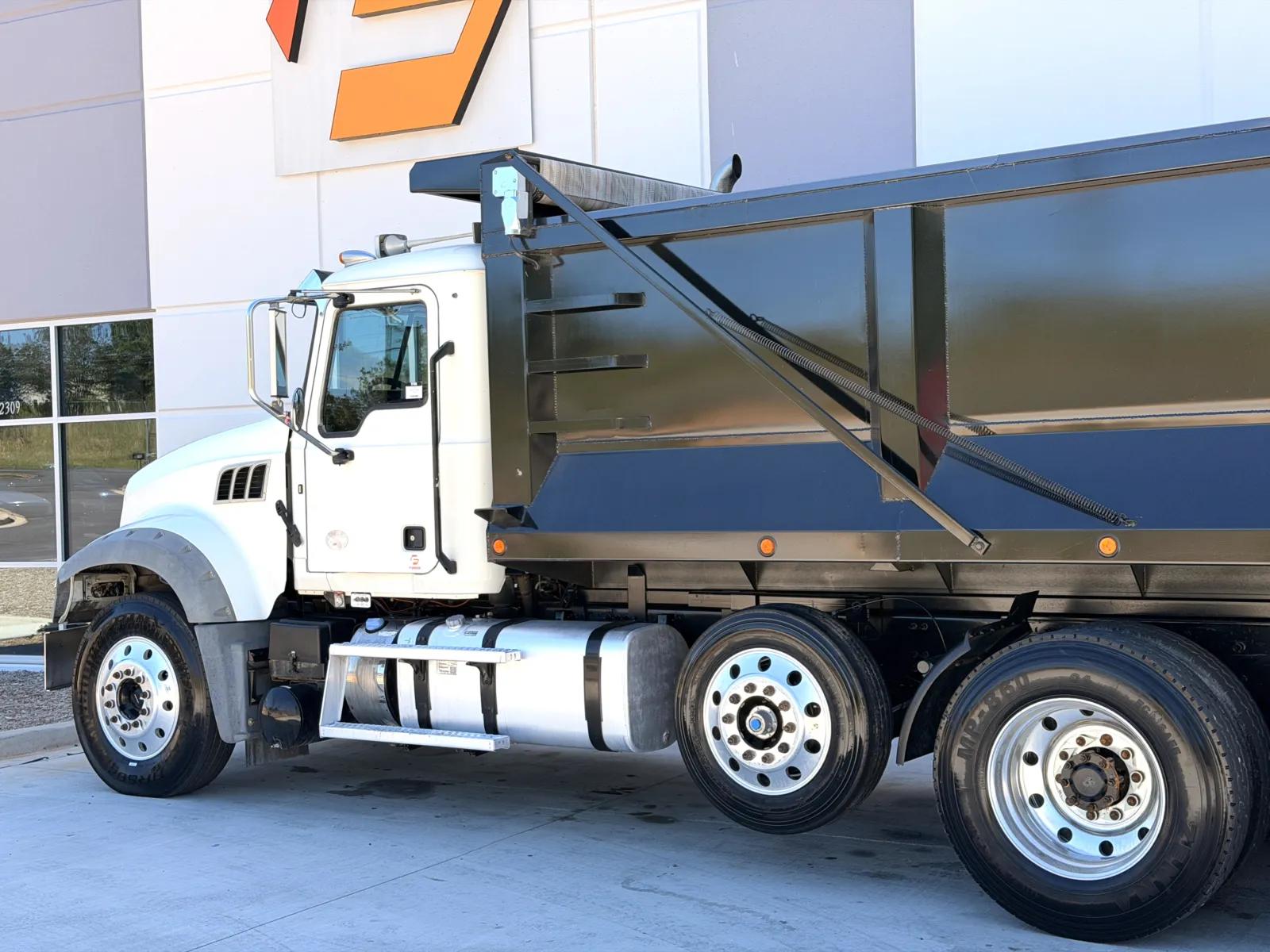 2020 Mack Granite in Greer, SC — photo 9