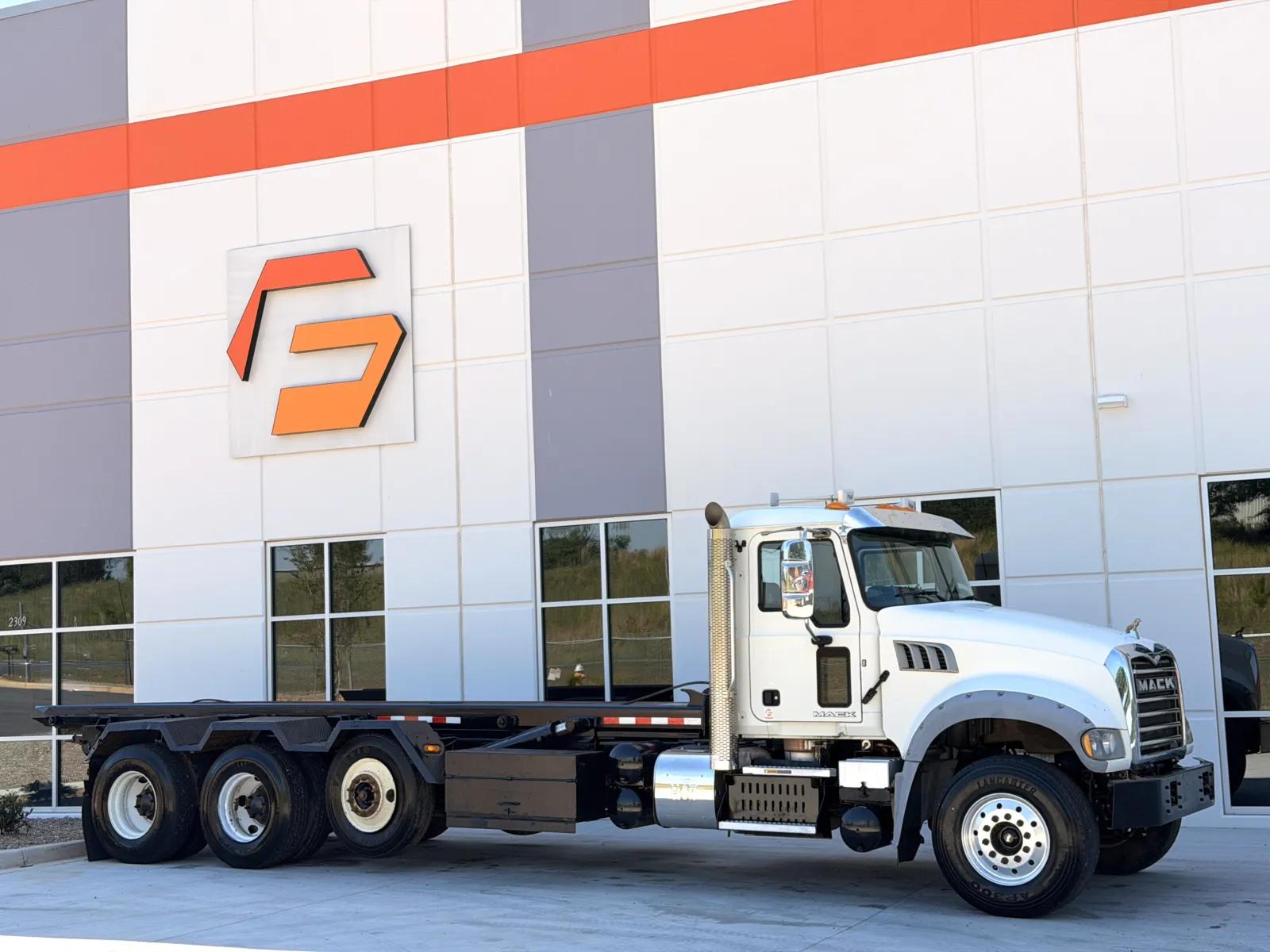 2015 Mack Granite in Greer, SC — photo 2
