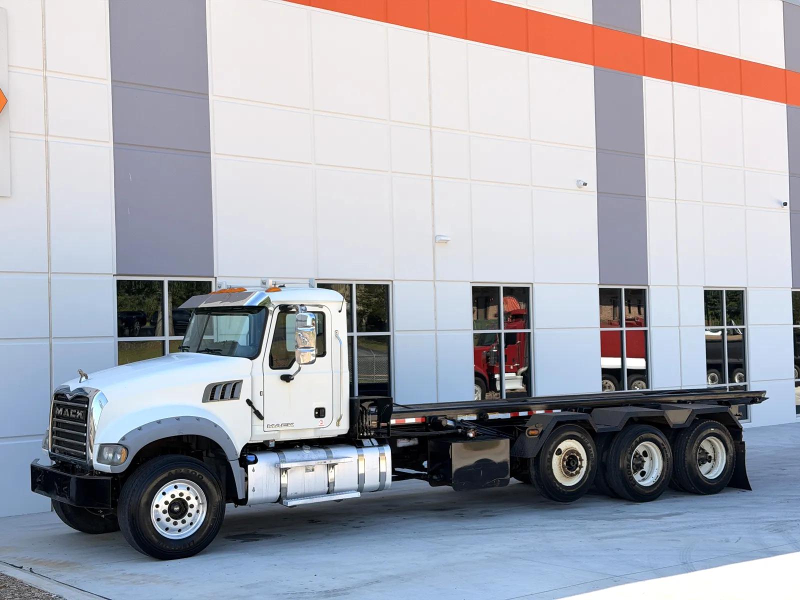 2015 Mack Granite in Greer, SC — photo 3