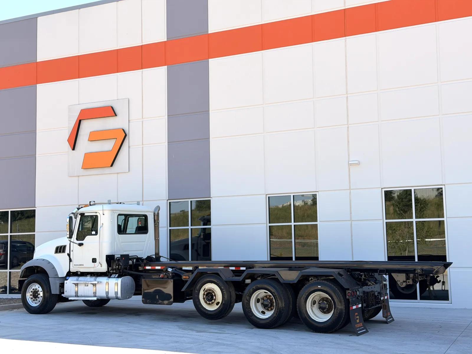 2015 Mack Granite in Greer, SC — photo 7