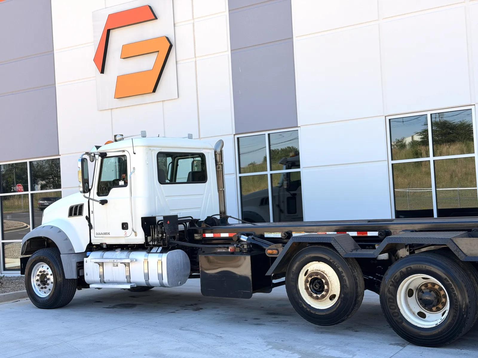 2015 Mack Granite in Greer, SC — photo 9