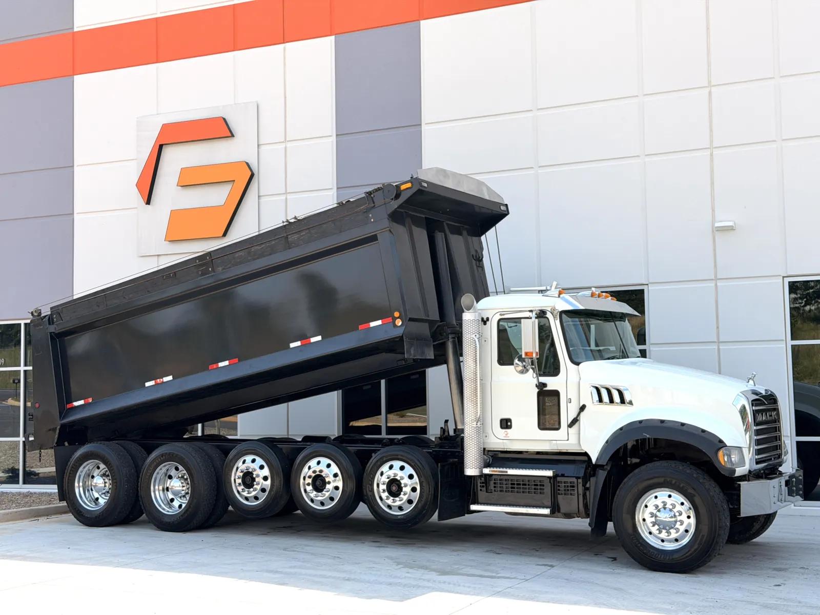 2019 Mack Granite