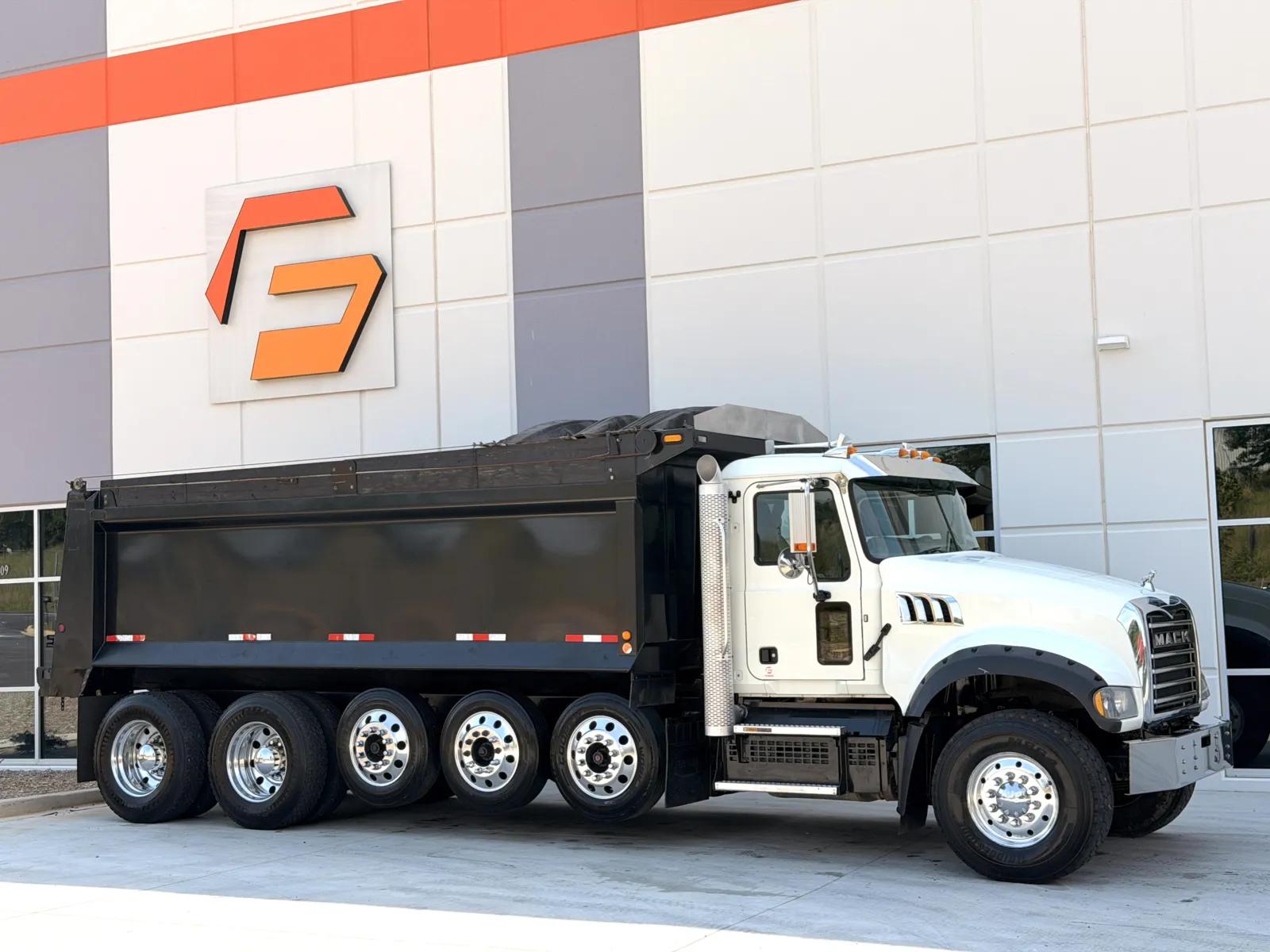2019 Mack Granite in Greer, SC — photo 2
