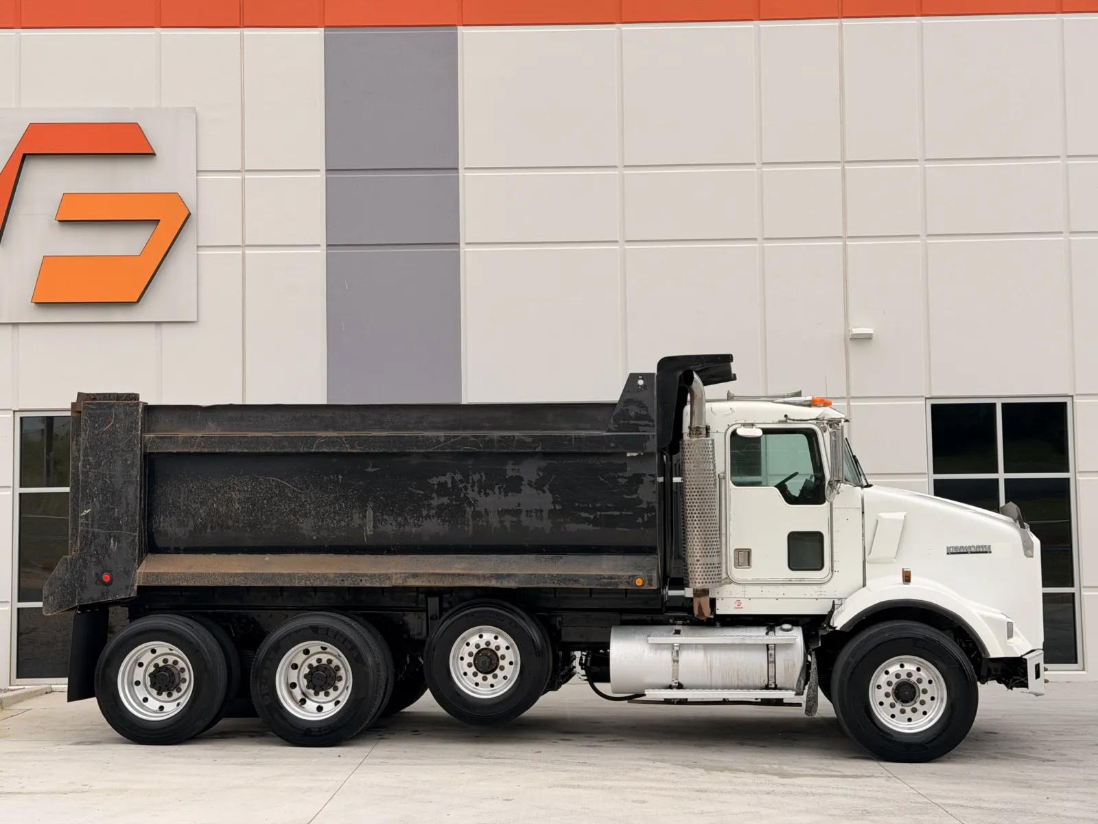 2001 Kenworth T800 in Greer, SC — photo 4