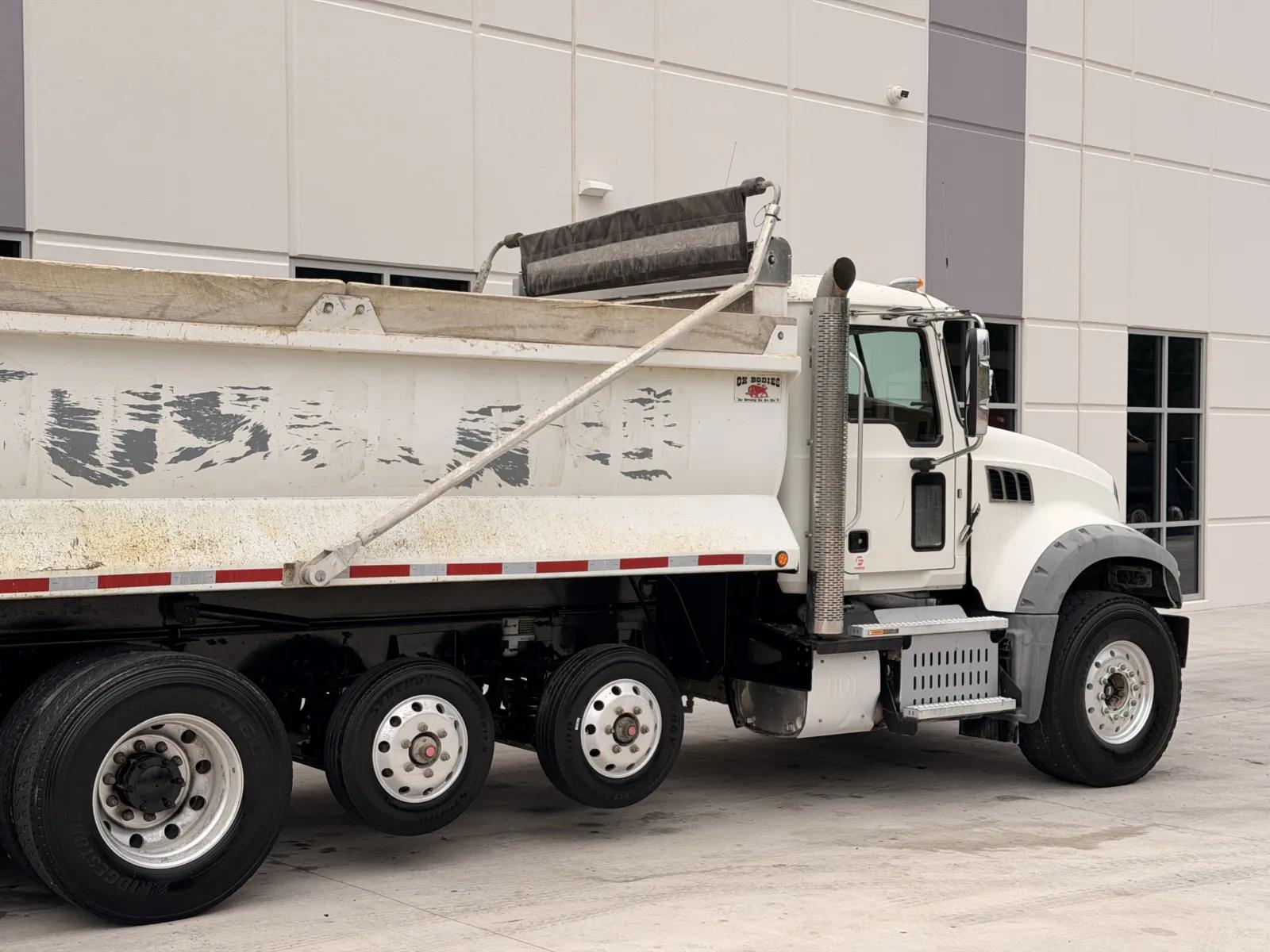 2017 Mack Granite in Greer, SC — photo 8
