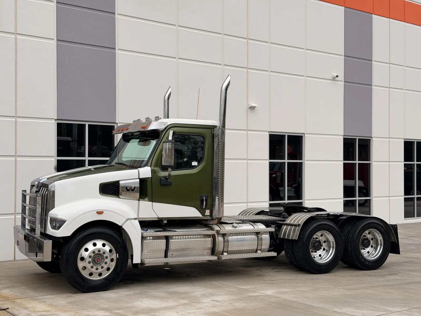 2023 Western Star 49X in Greer, SC — photo 2