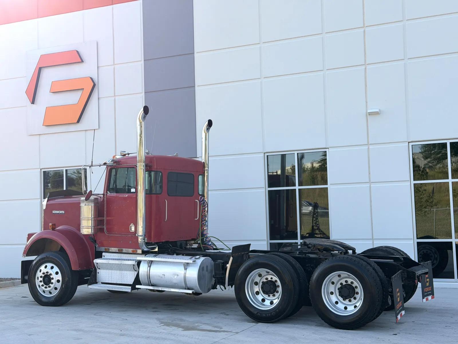 1997 Kenworth W900 in Greer, SC — photo 6
