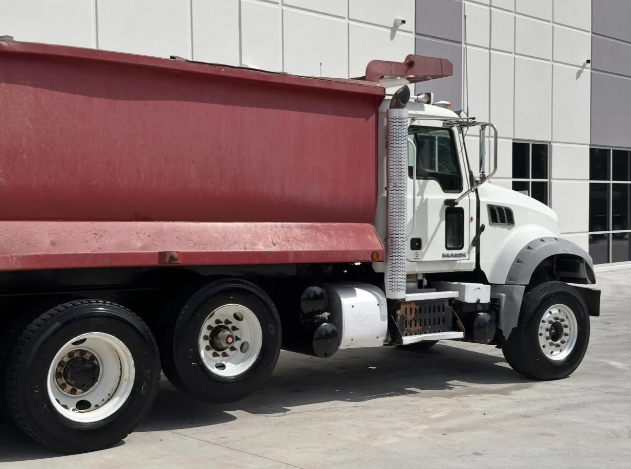 2015 Mack Granite in Greer, SC — photo 8
