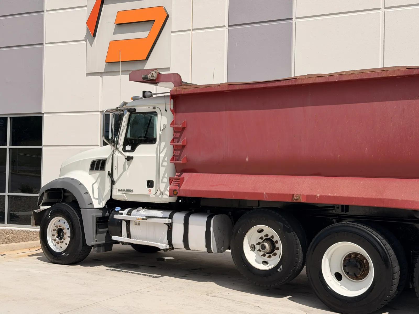 2015 Mack Granite in Greer, SC — photo 9