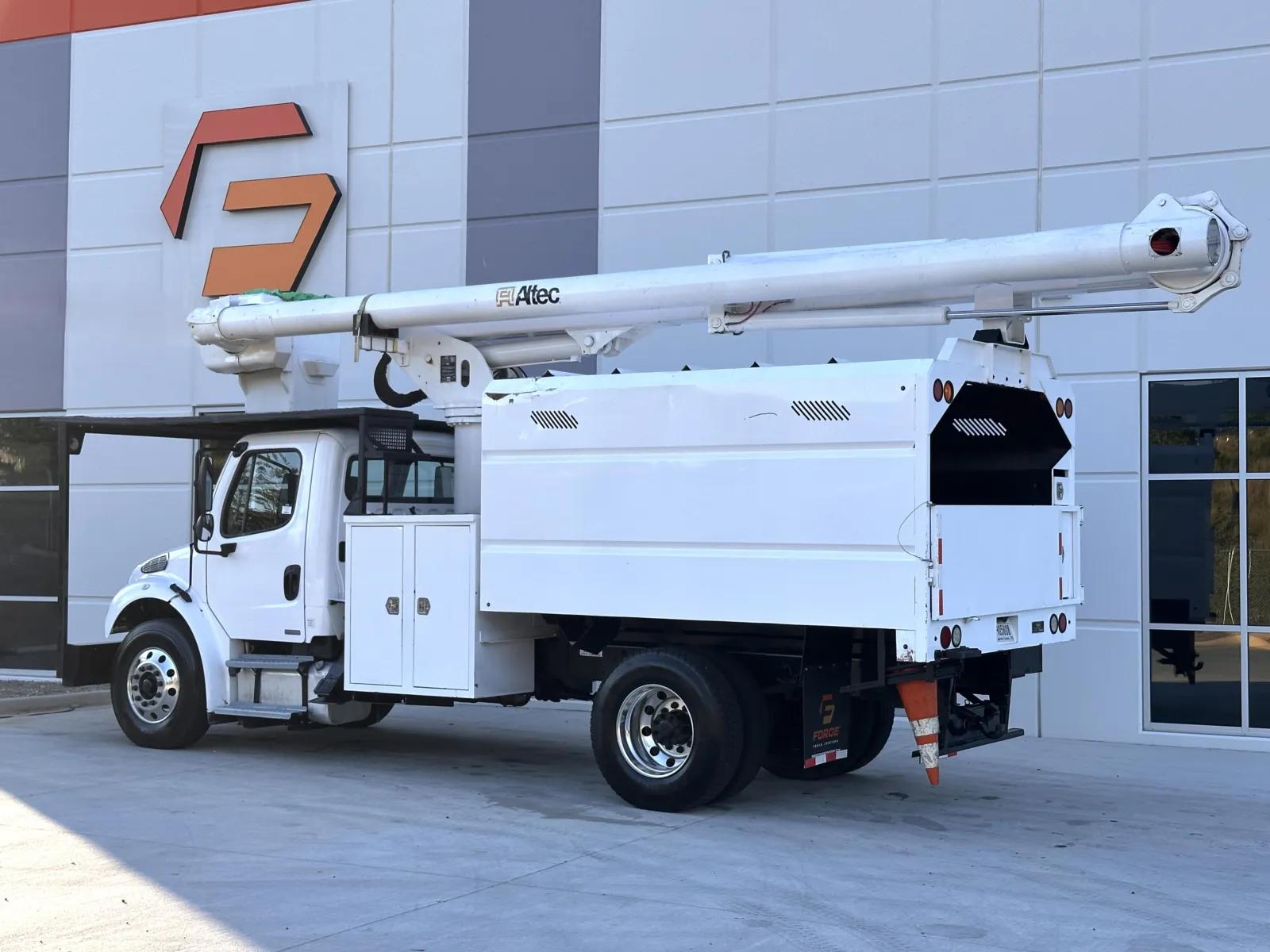 2011 Freightliner eM2 in Greer, SC — photo 6
