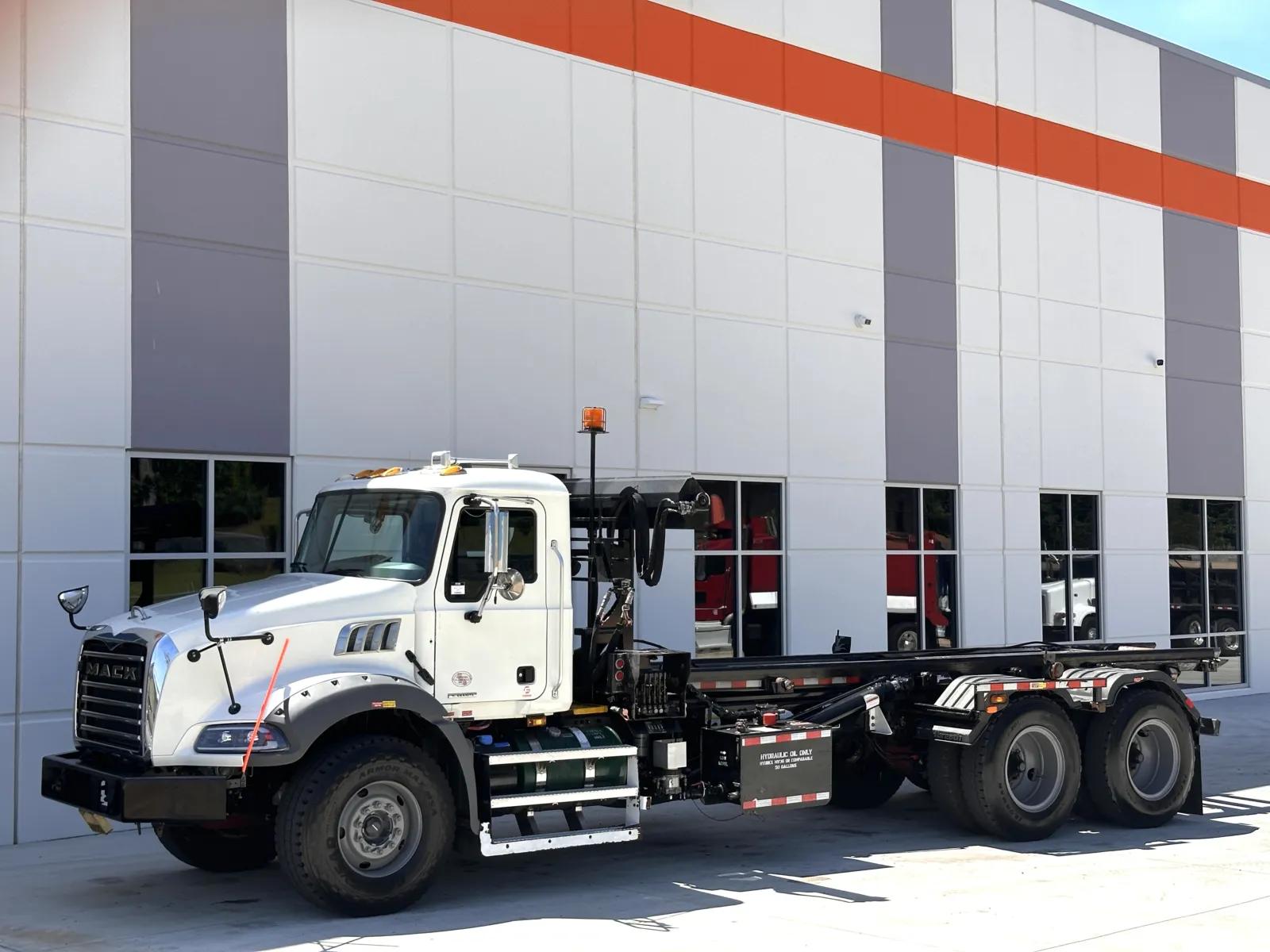 2021 Mack Granite in Greer, SC — photo 2