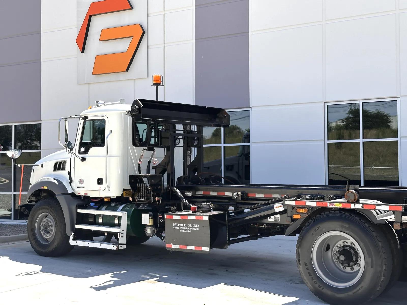 2021 Mack Granite in Greer, SC — photo 8