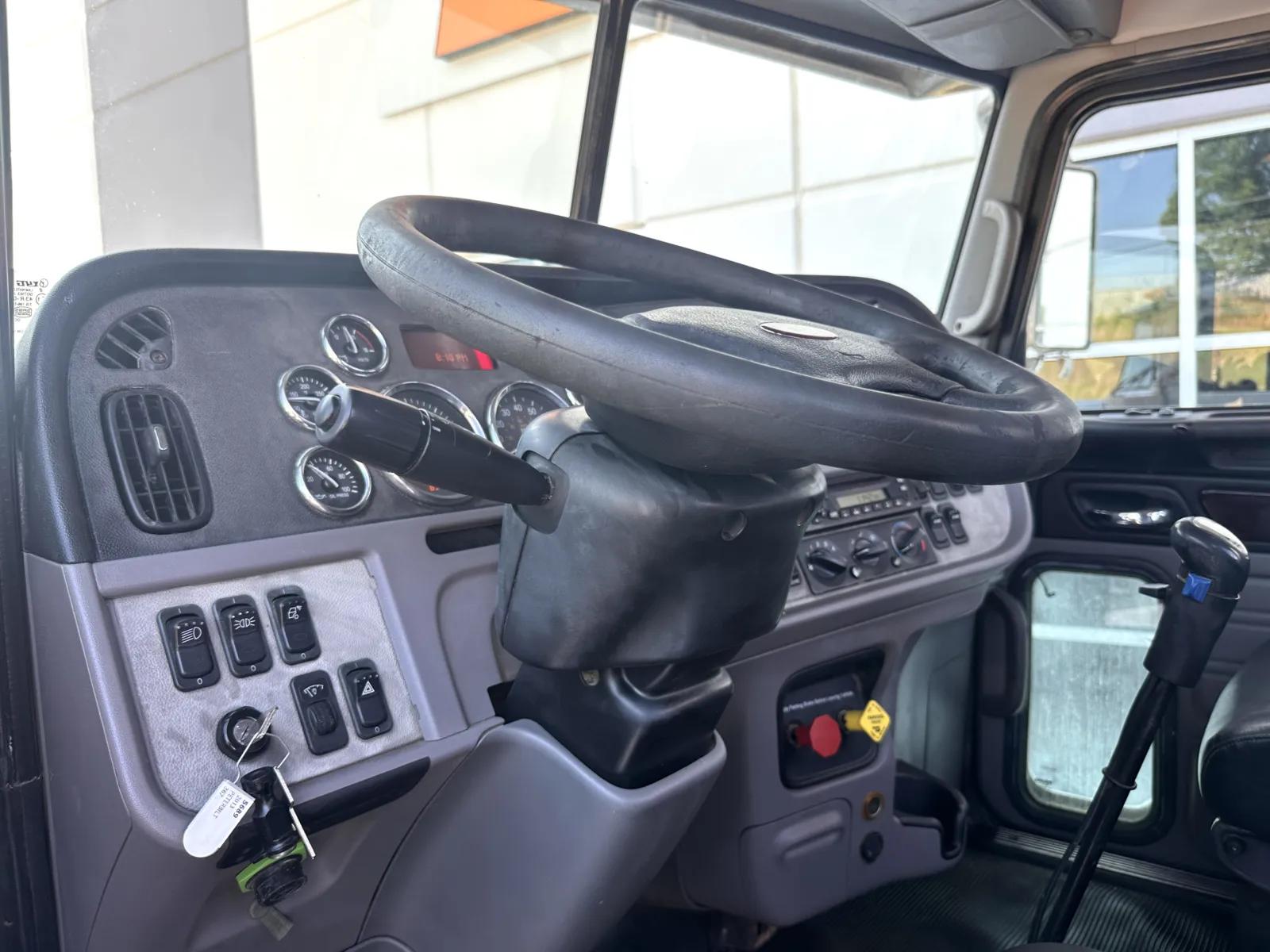 2013 Peterbilt 367 in Greer, SC — photo 15