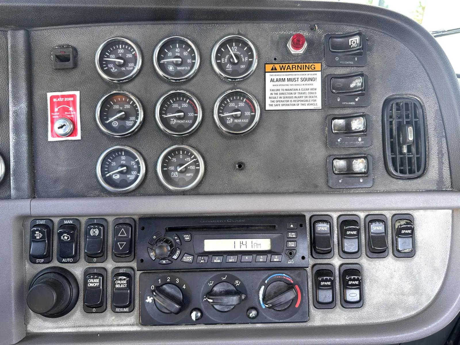 2013 Peterbilt 367 in Greer, SC — photo 18