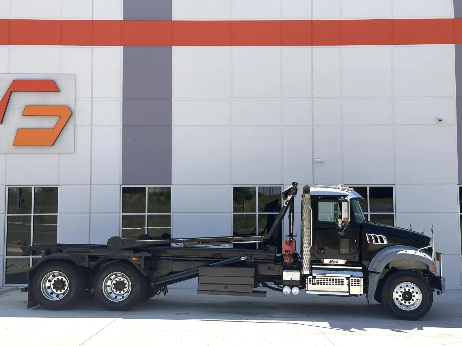 2018 Mack Granite in Greer, SC — photo 3