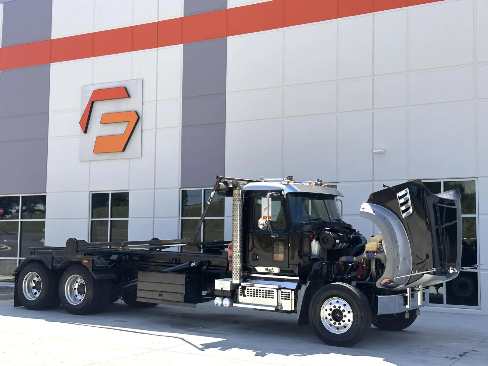 2018 Mack Granite in Greer, SC — photo 9