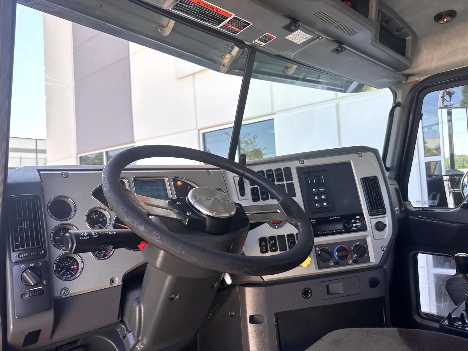 2018 Mack Granite in Greer, SC — photo 13