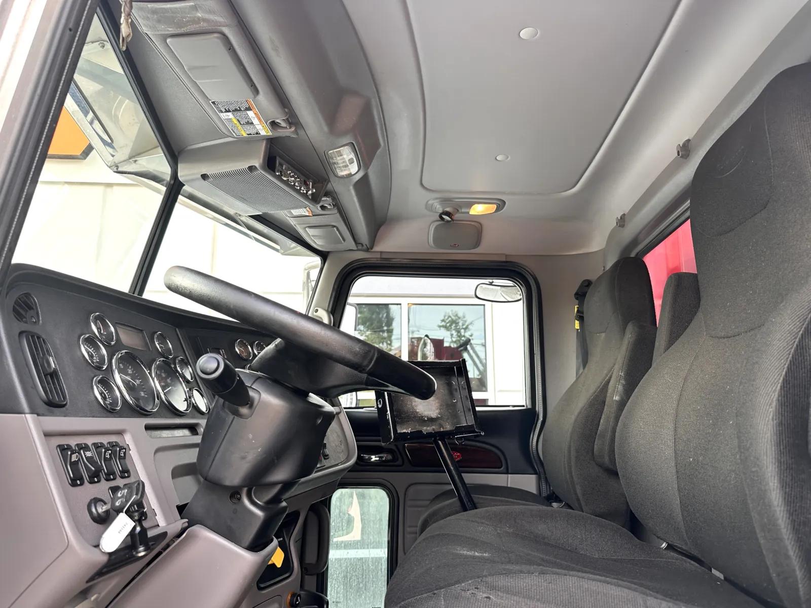 2021 Peterbilt 389 in Greer, SC — photo 15
