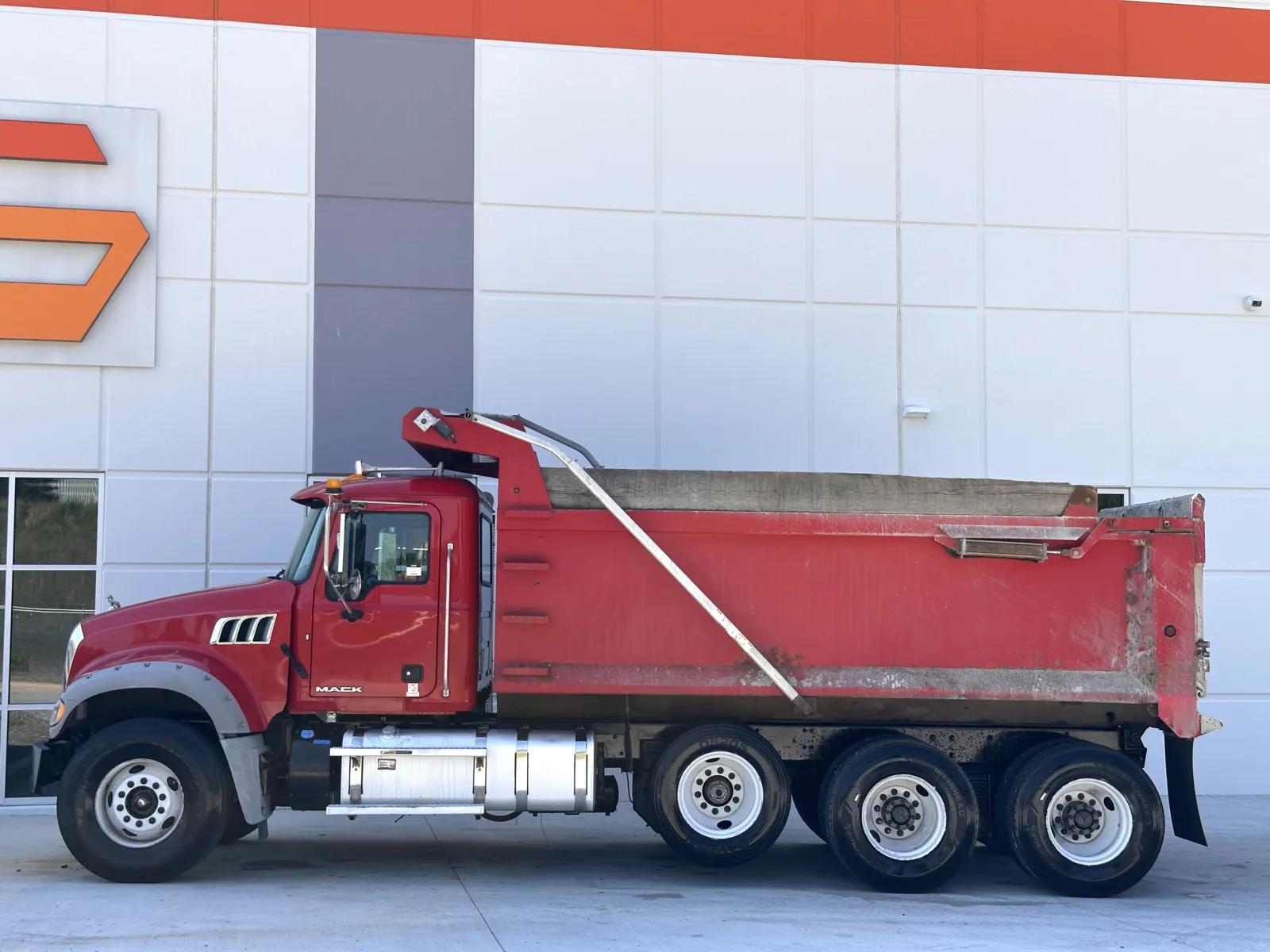 2016 Mack Granite in Greer, SC — photo 5