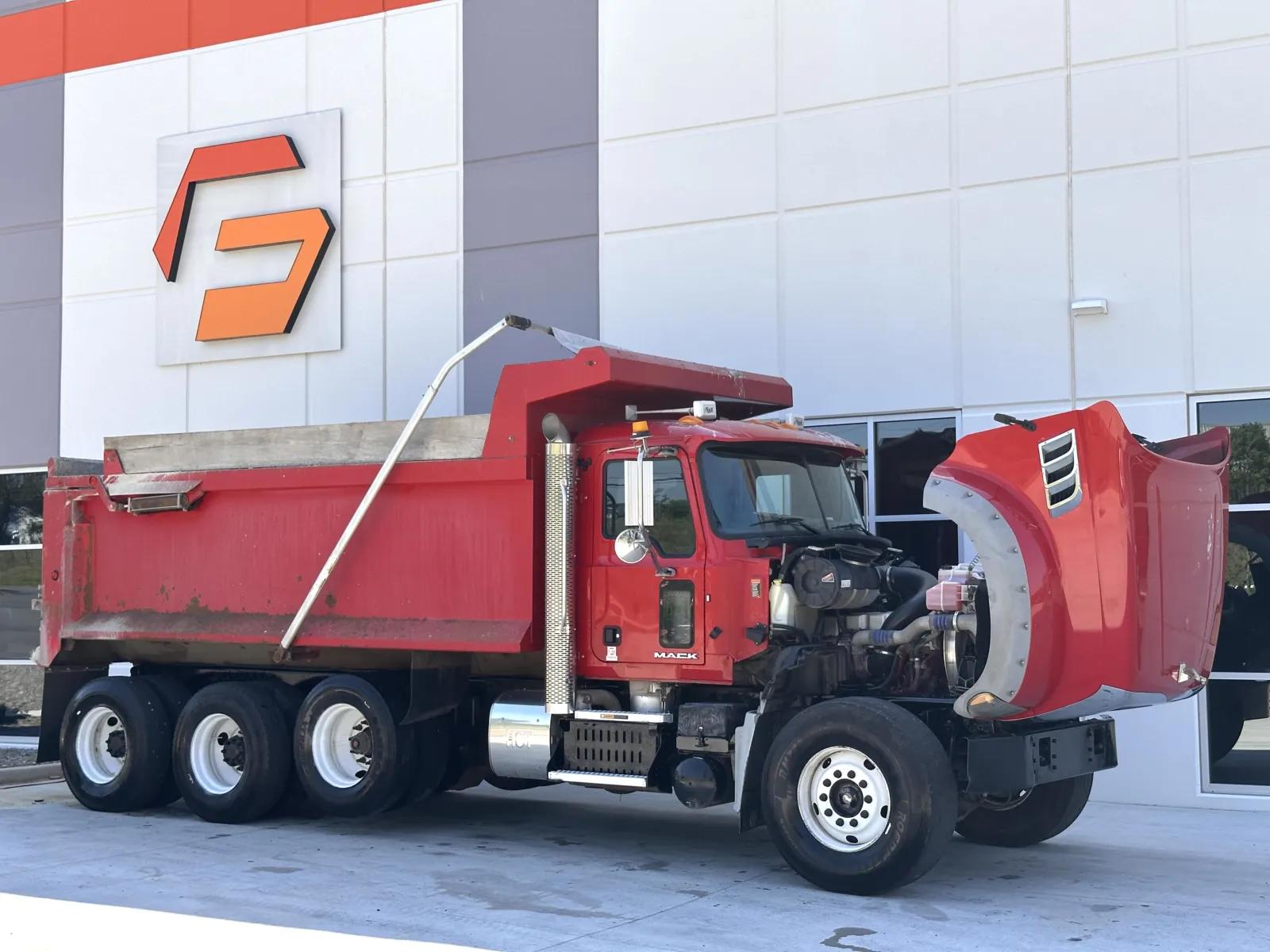 2016 Mack Granite in Greer, SC — photo 10