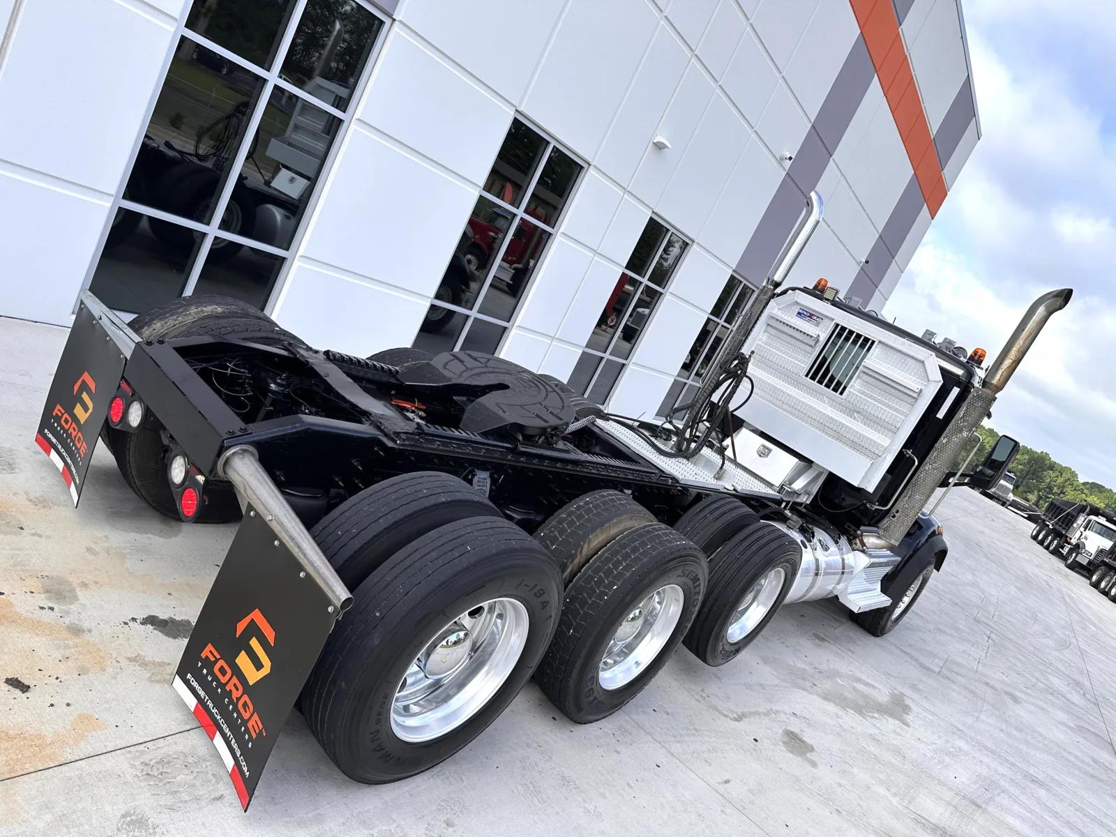 2019 Peterbilt 567 in Greer, SC — photo 11