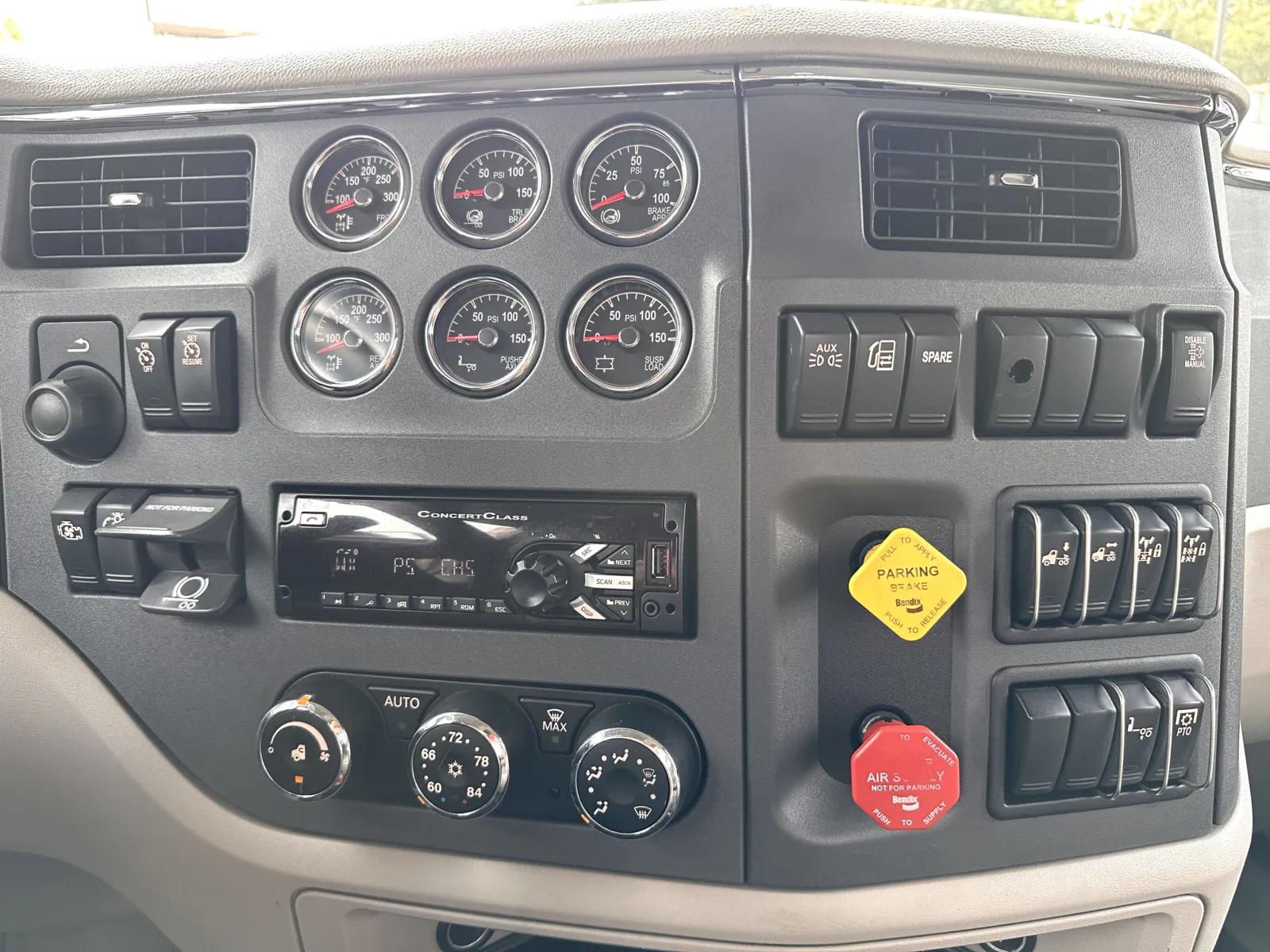 2019 Peterbilt 567 in Greer, SC — photo 18