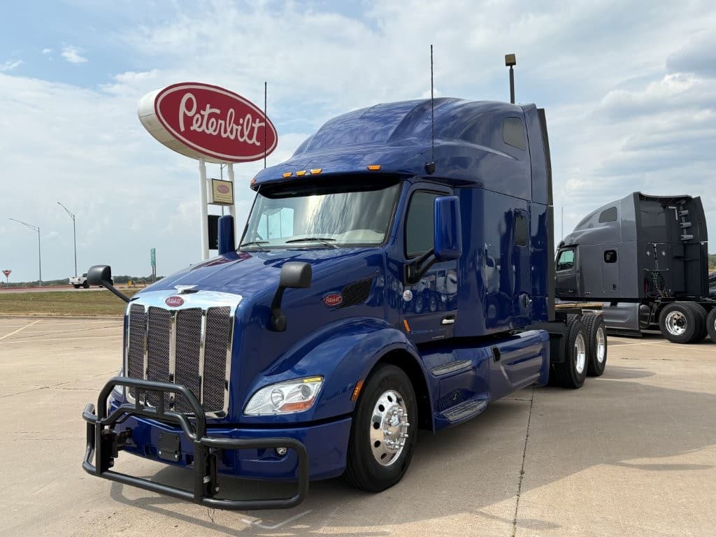 2022 Peterbilt 579