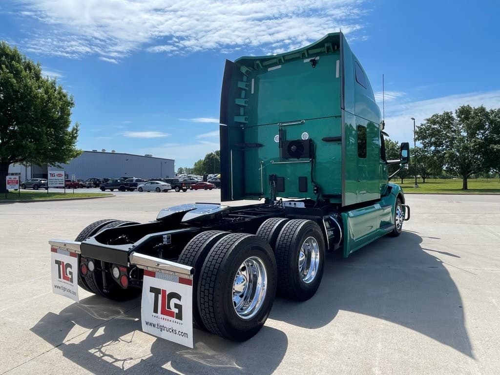 2023 Peterbilt 579 in Springfield, MO — photo 5