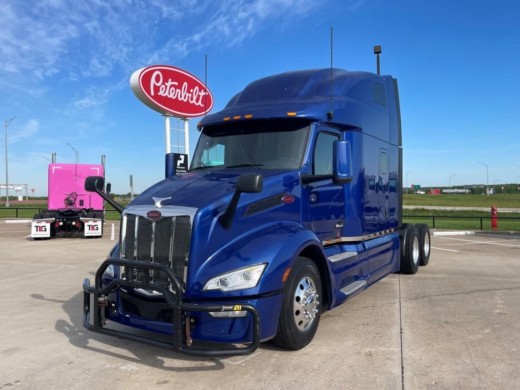 2023 Peterbilt 579
