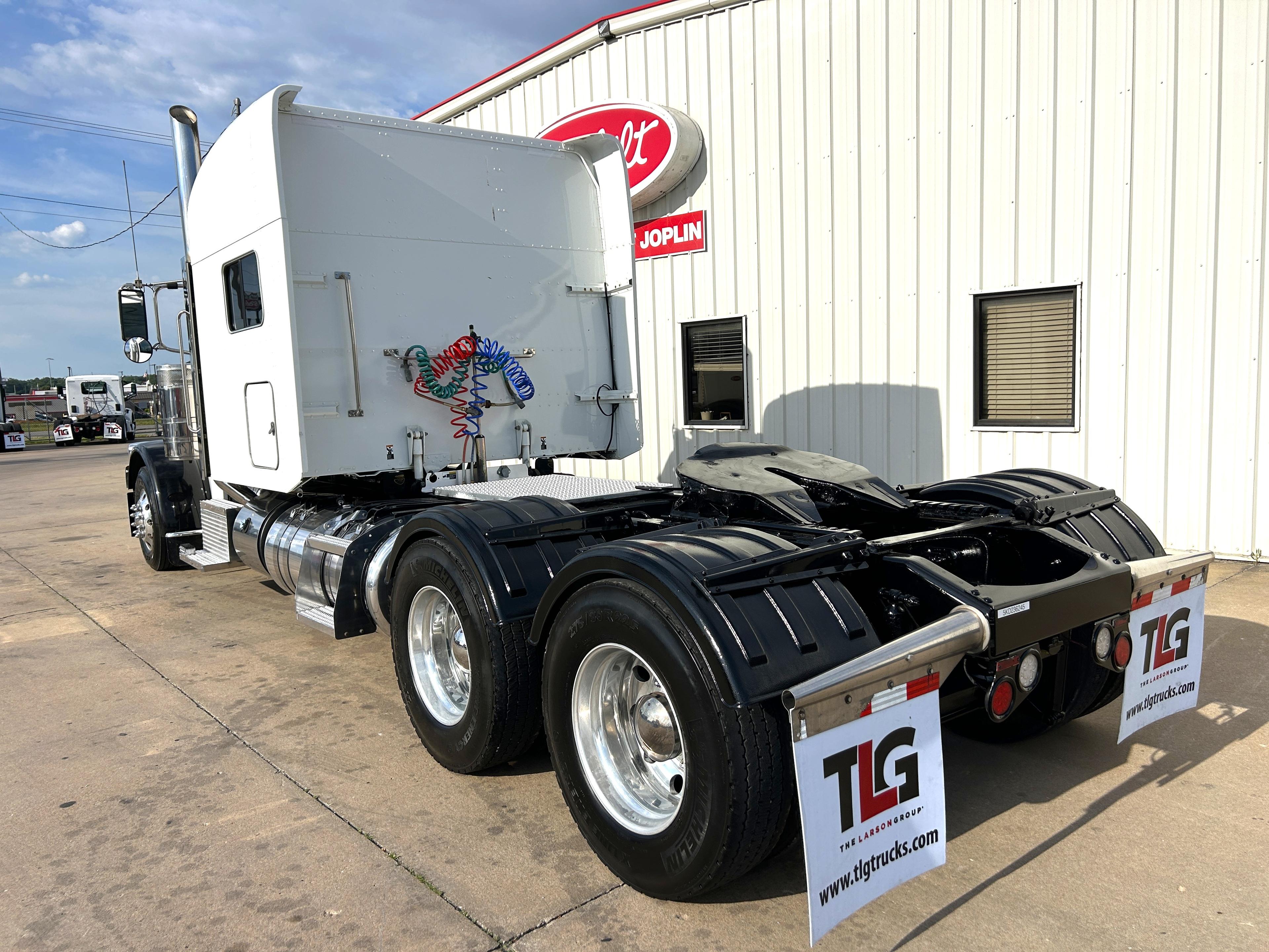 2019 Peterbilt in Joplin, MO — photo 5