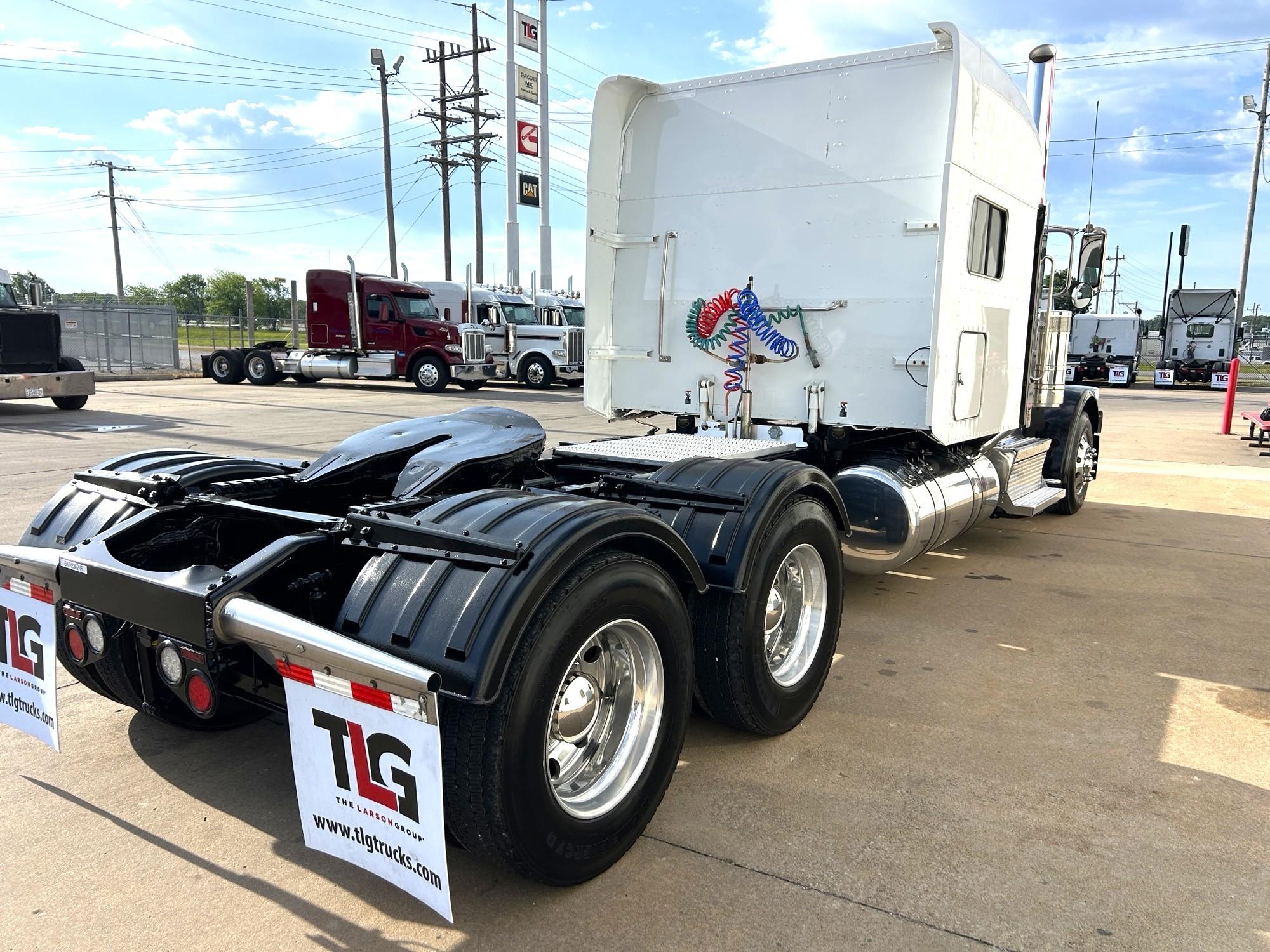2019 Peterbilt in Joplin, MO — photo 7