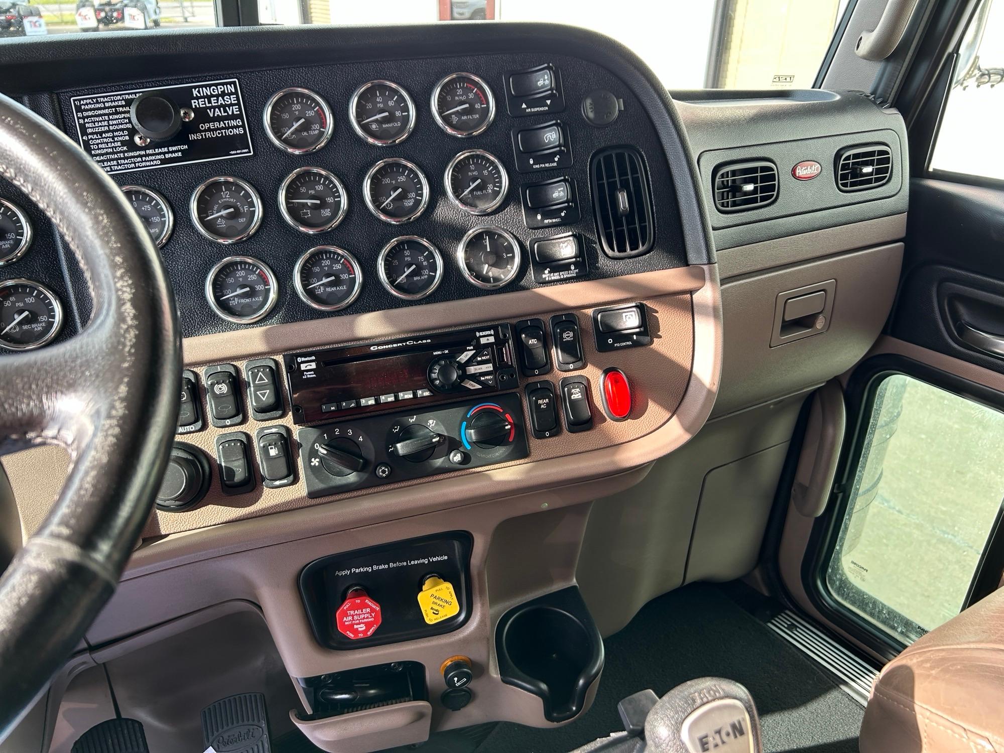 2019 Peterbilt in Joplin, MO — photo 10