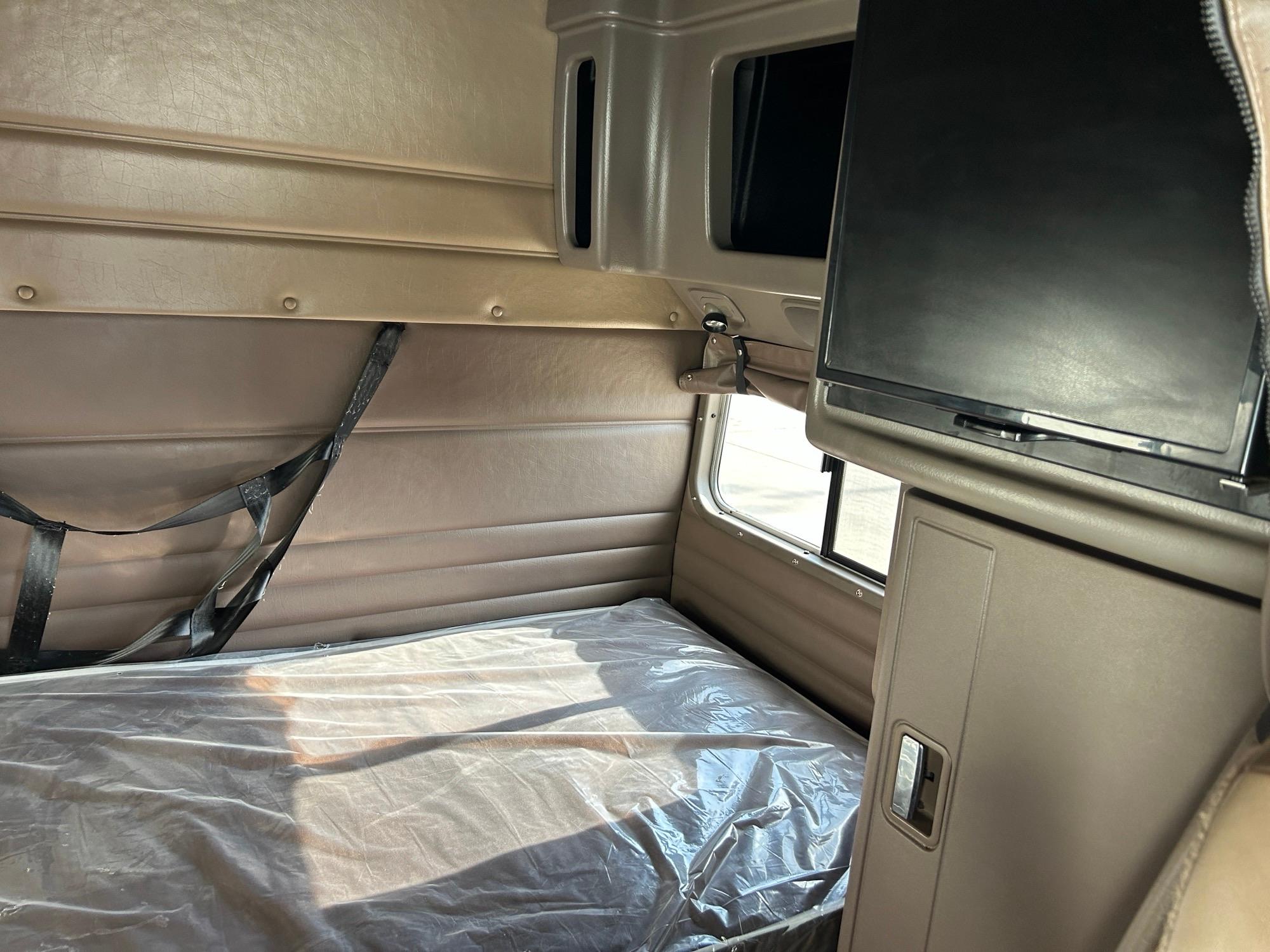 2019 Peterbilt in Joplin, MO — photo 15