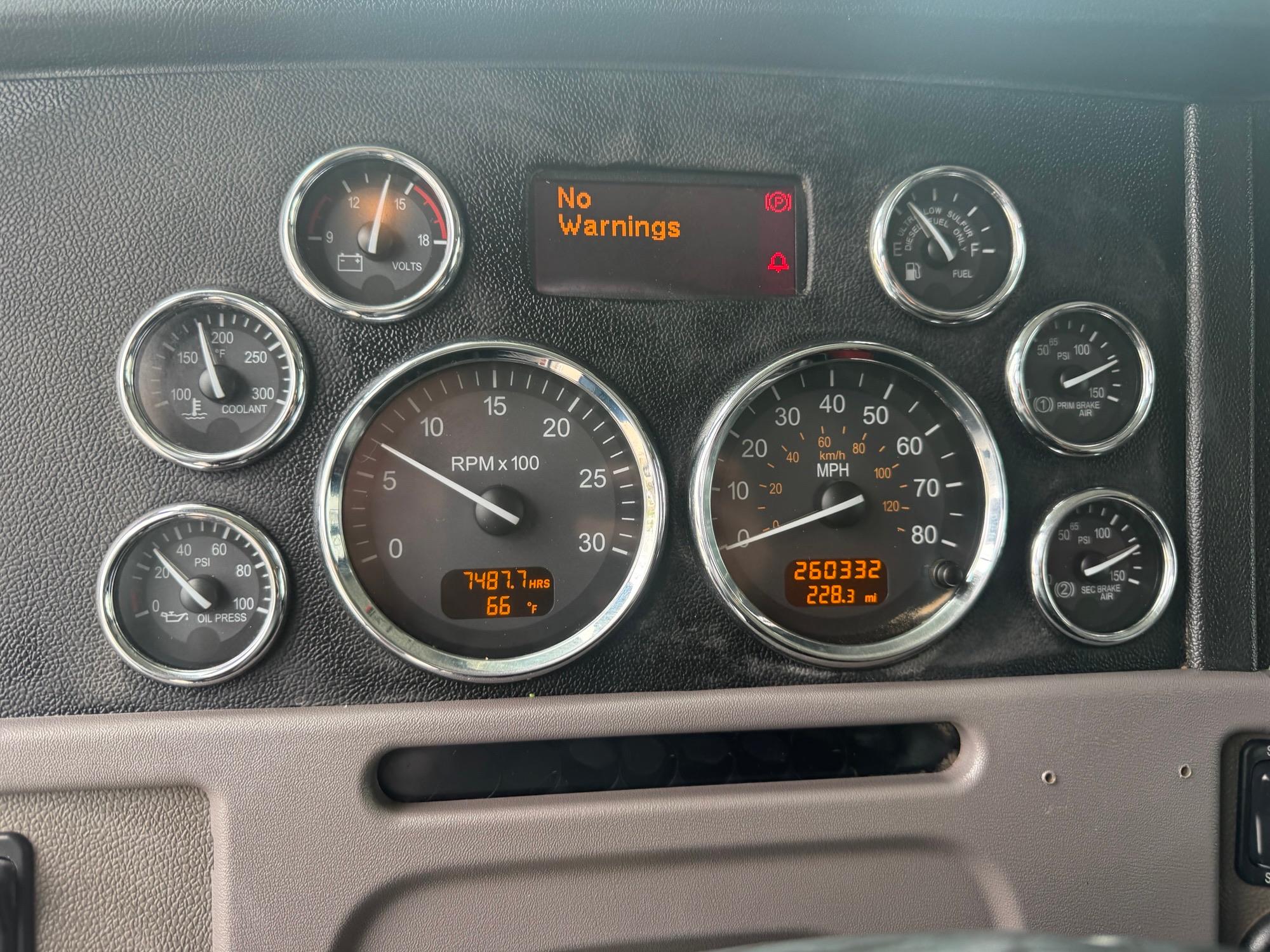 2015 Peterbilt 367 in Portland, OR — photo 12