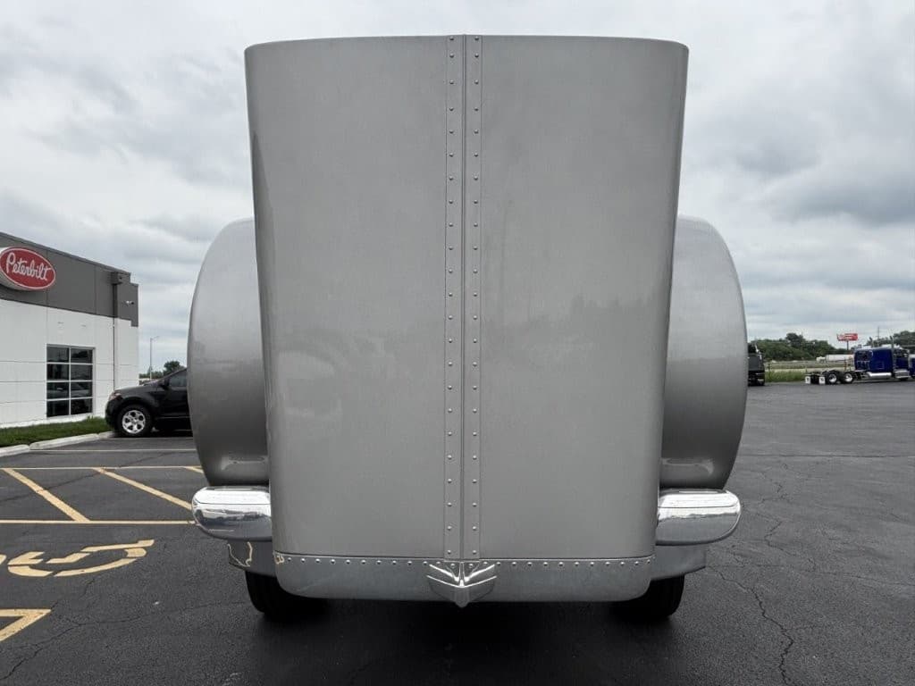2016 Peterbilt in Springfield, MO — photo 7