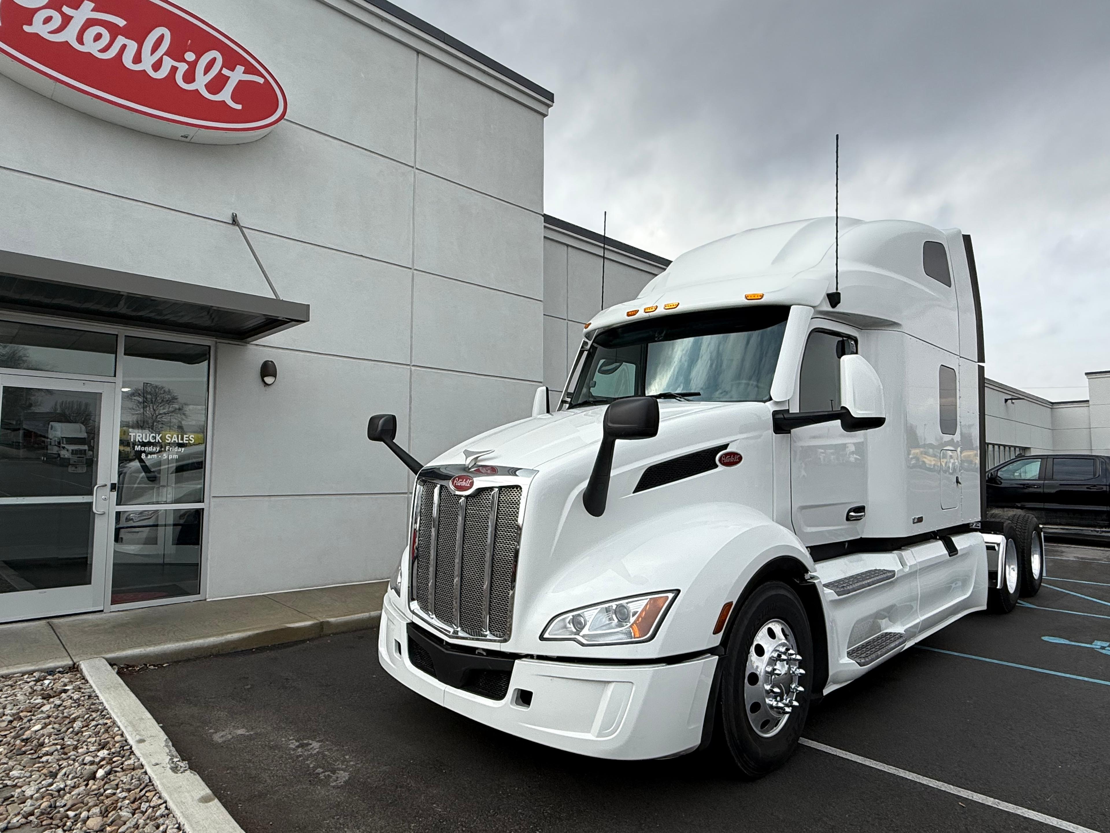 2024 Peterbilt 579