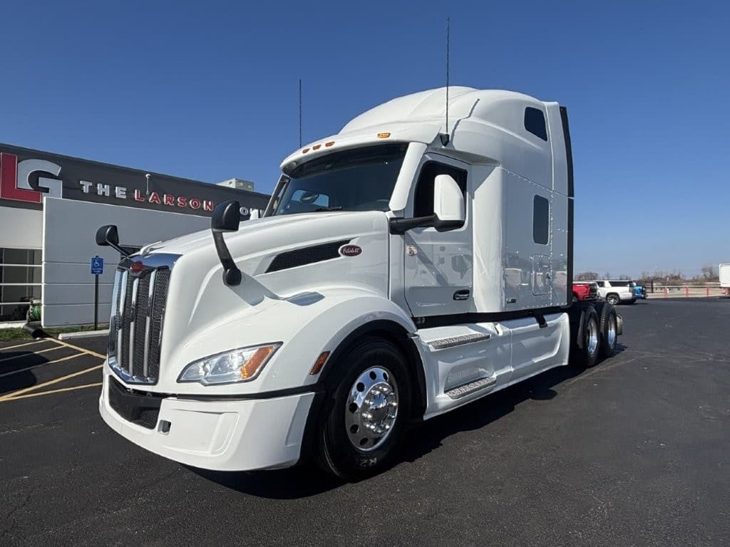 2024 Peterbilt 579