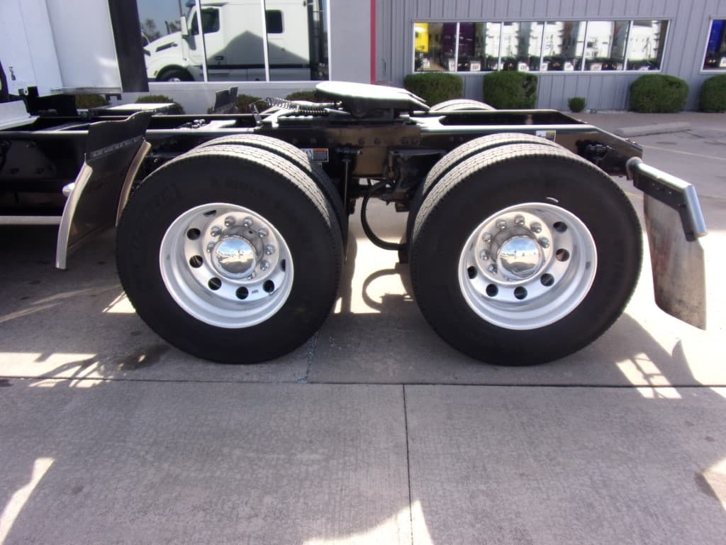 2024 Peterbilt 579 in Fort Smith, AR — photo 8