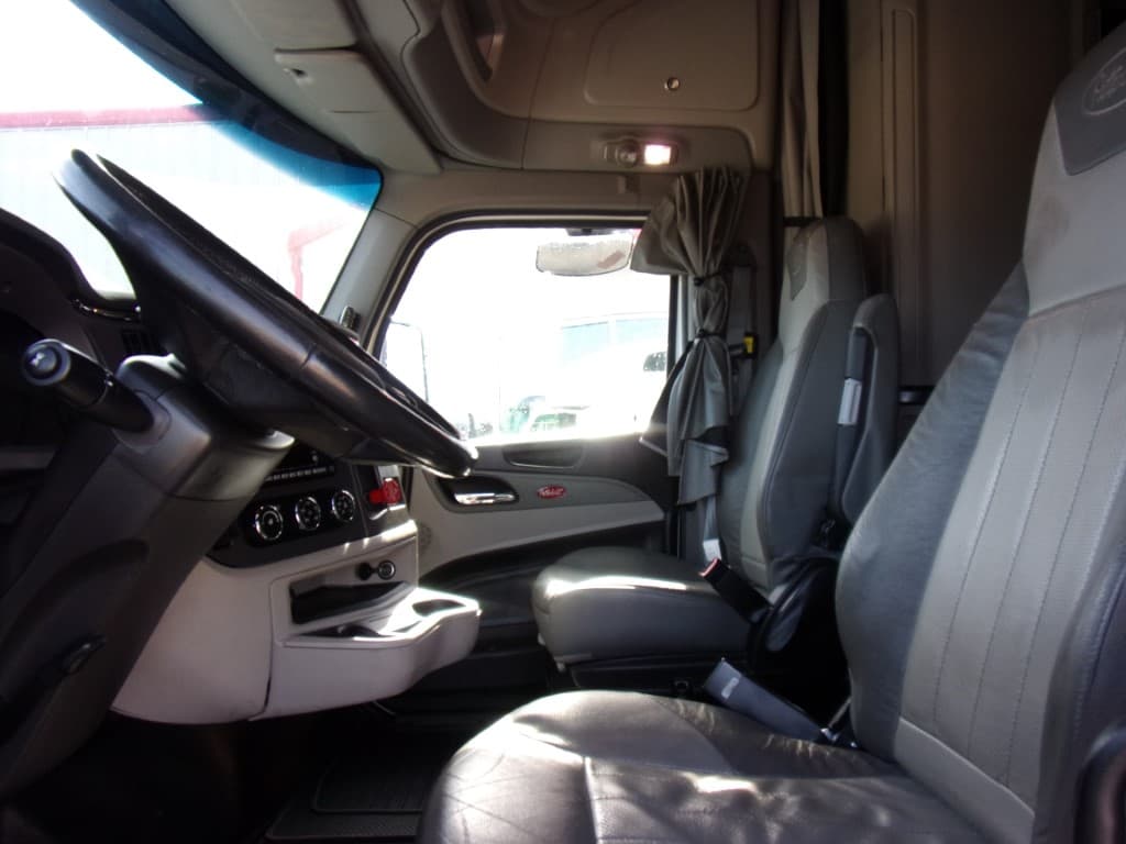 2024 Peterbilt 579 in Fort Smith, AR — photo 12