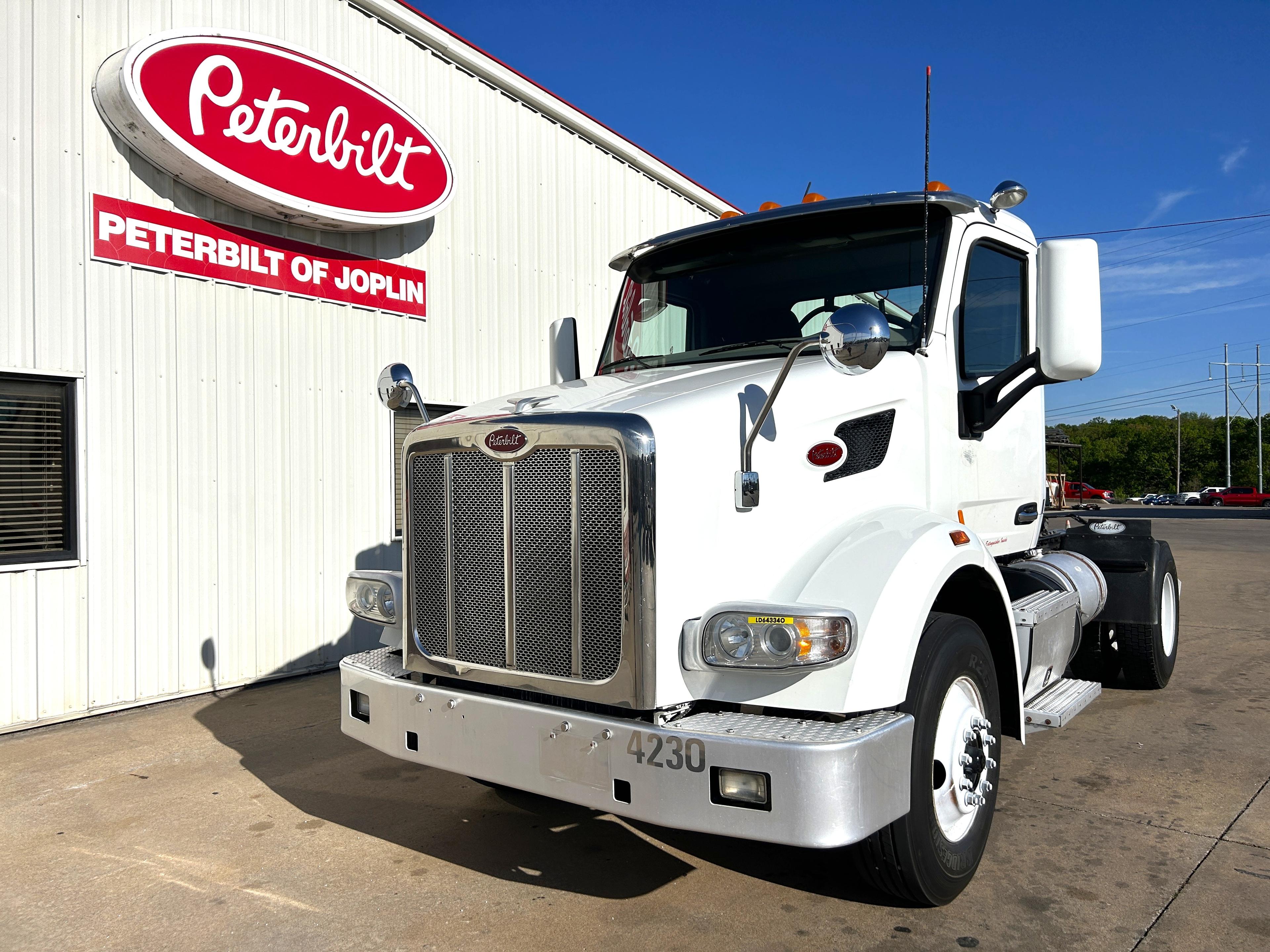 2020 Peterbilt 567