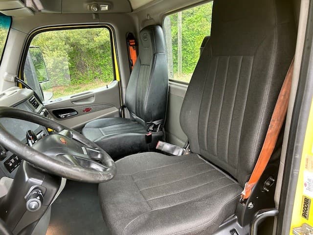2020 Peterbilt 579 in Charlotte, NC — photo 14