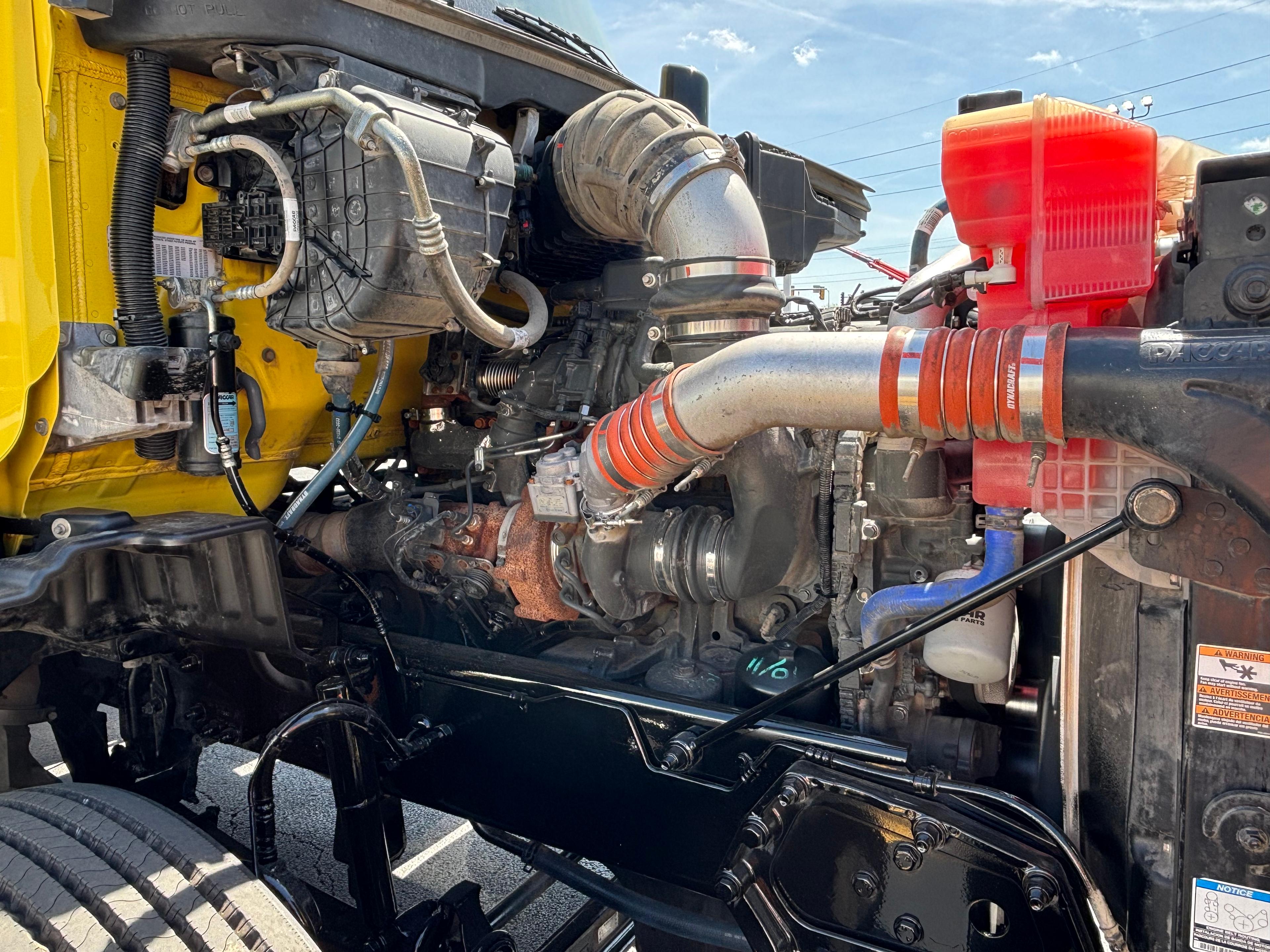 2021 Peterbilt 579 in Lowell, AR — photo 11