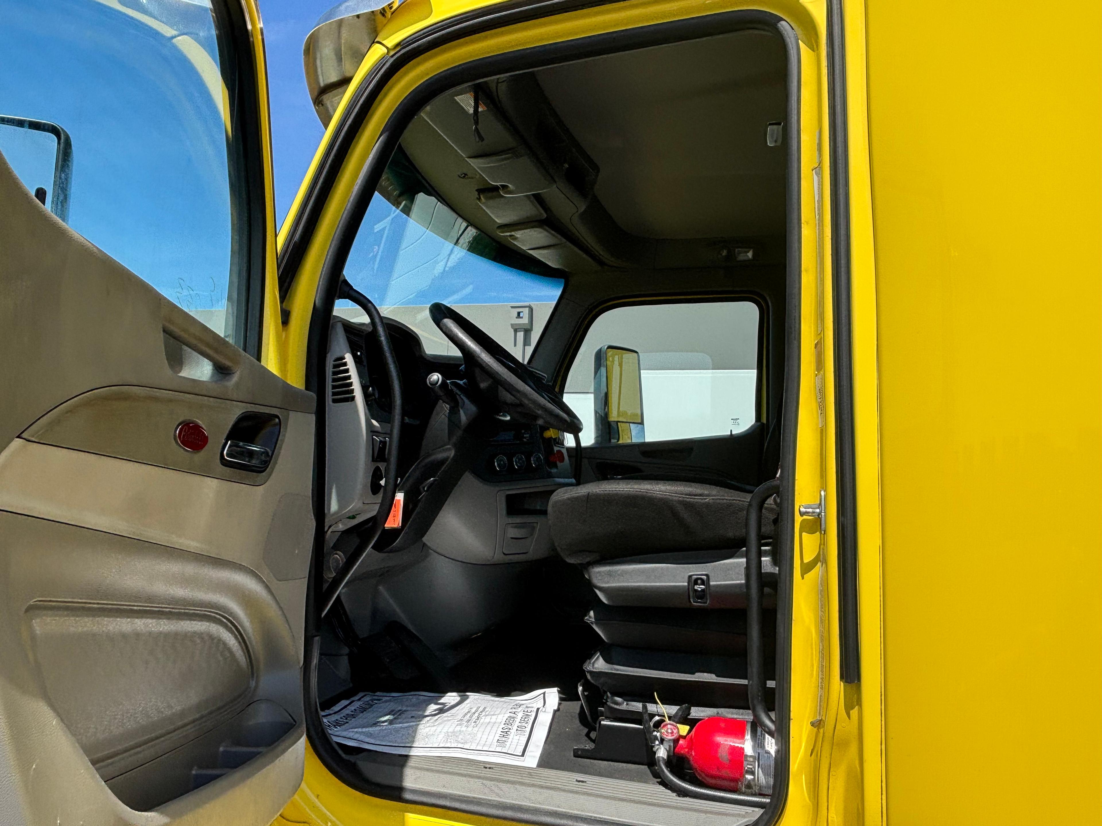 2021 Peterbilt 579 in Lowell, AR — photo 14