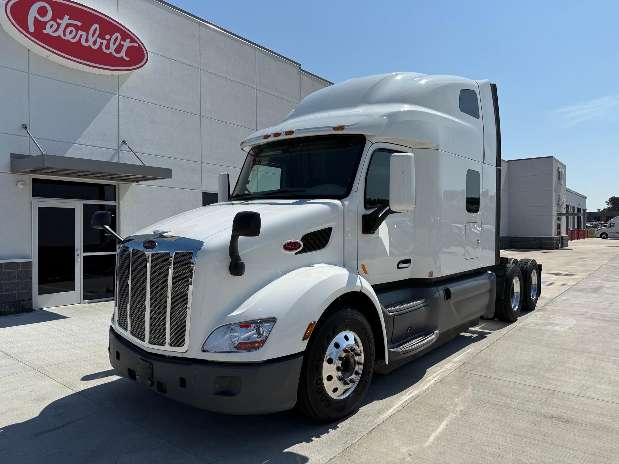 2021 Peterbilt 579
